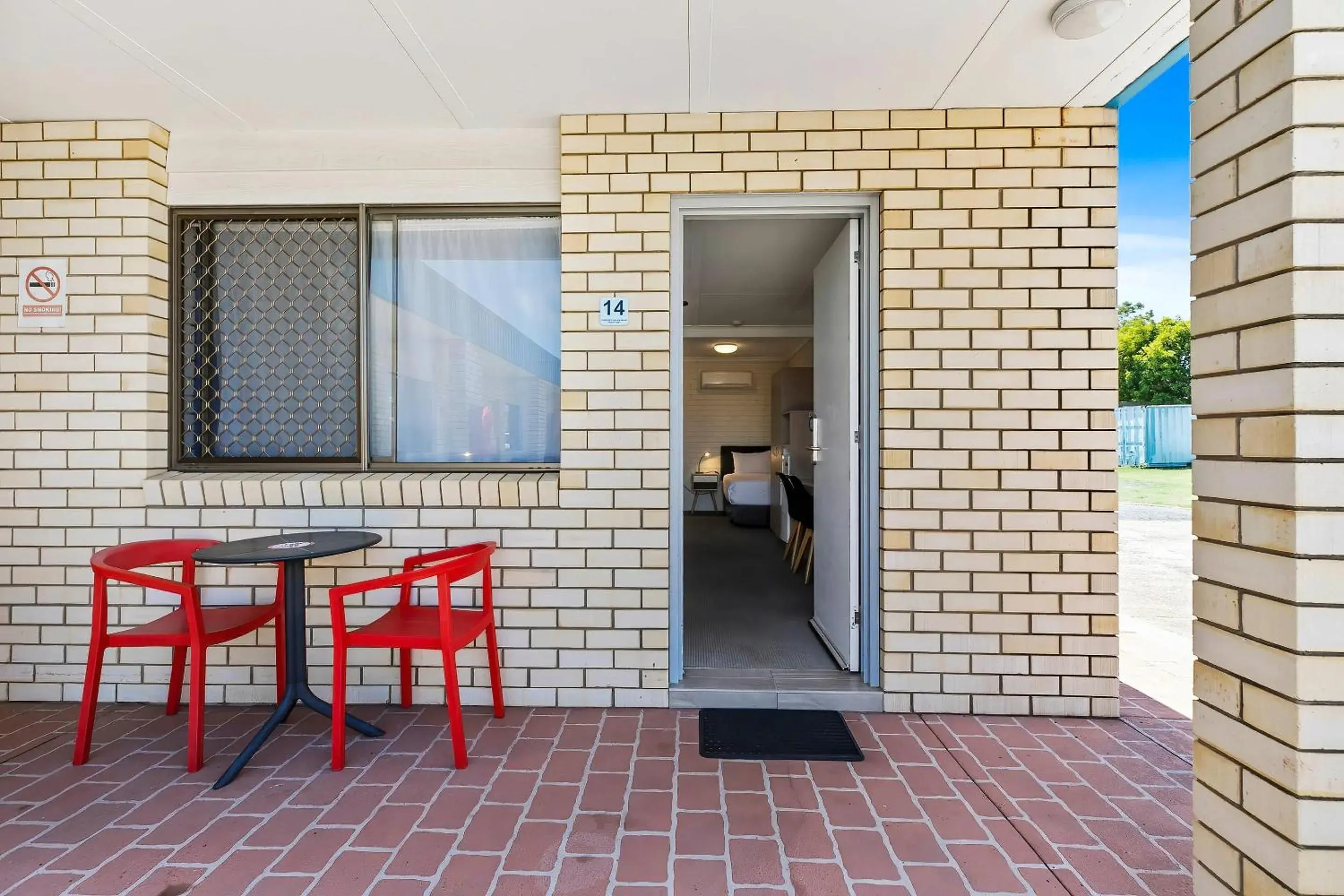 Bedroom in Comfort Inn on Main Hervey Bay Bedroom in Comfort Inn on Main Hervey Bay