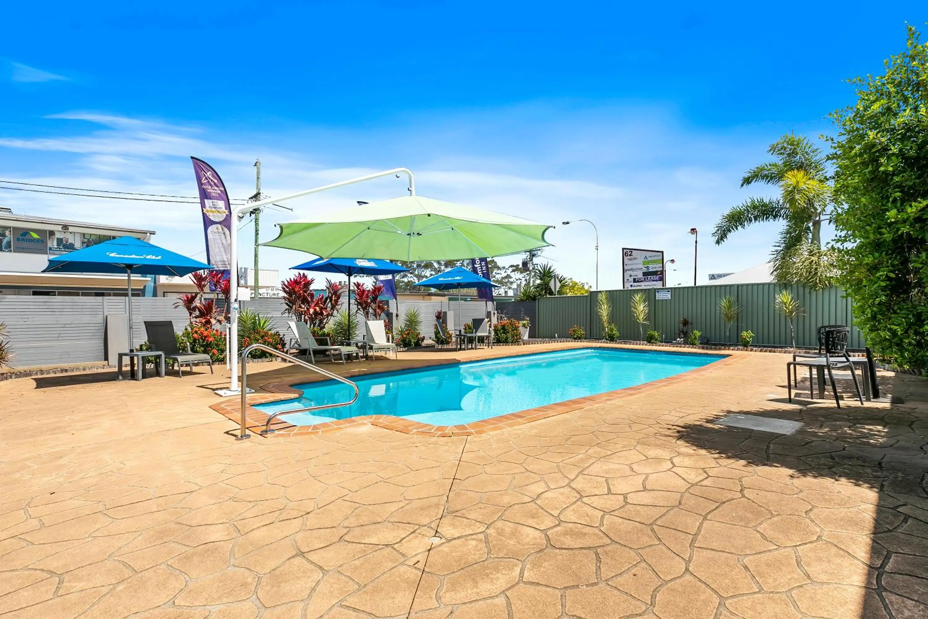 Swimming pool in Comfort Inn on Main Hervey Bay