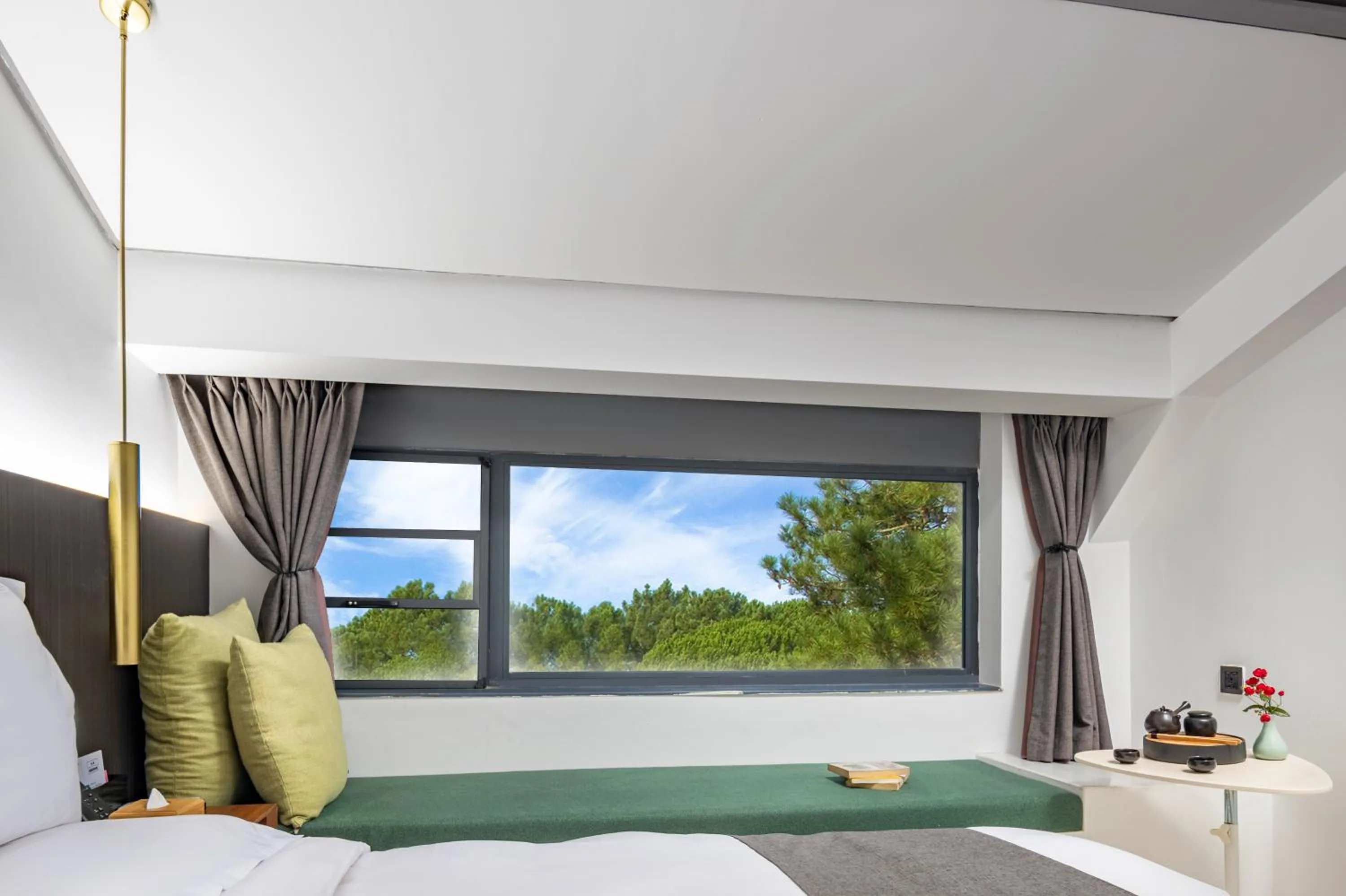 Bed in Trip Voicer Chengdu Wide and Narrow Alley