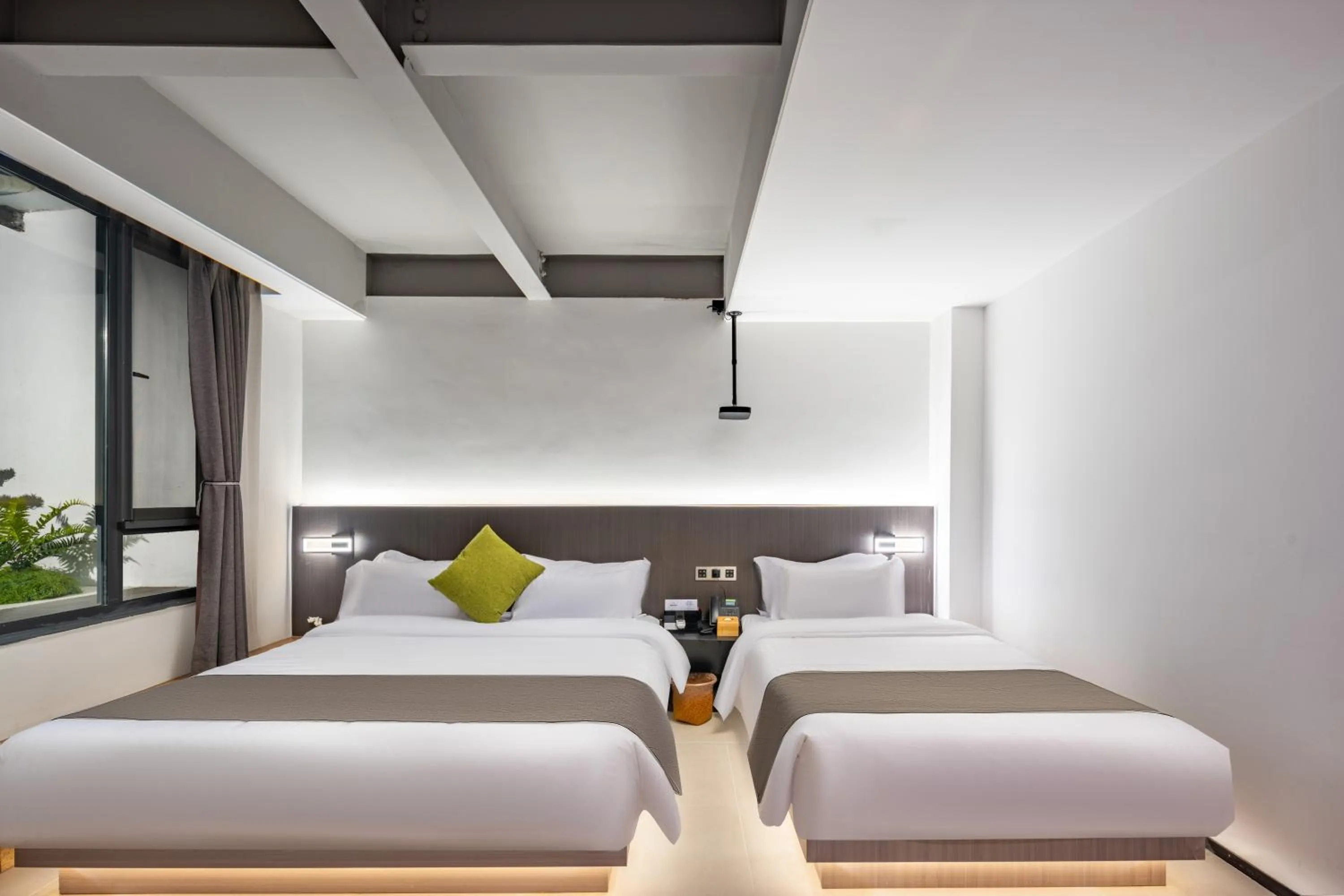 Bed in Trip Voicer Chengdu Wide and Narrow Alley