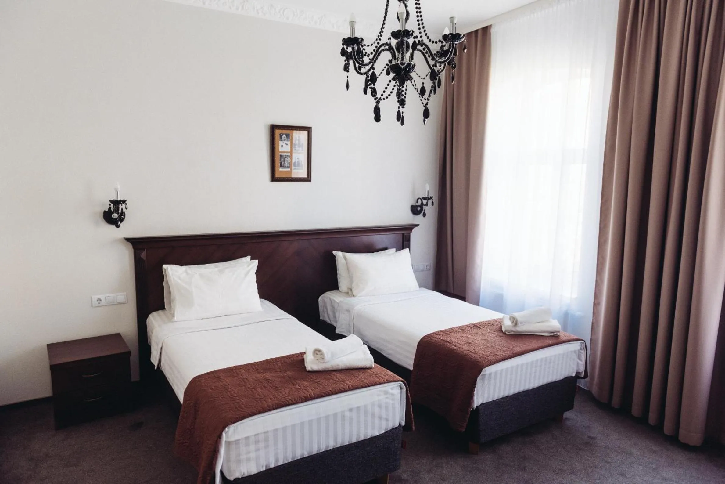Bedroom, Bed in Biplan City