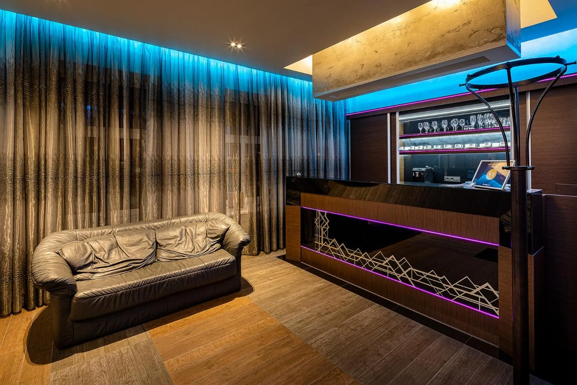 Lobby or reception in Biplan City