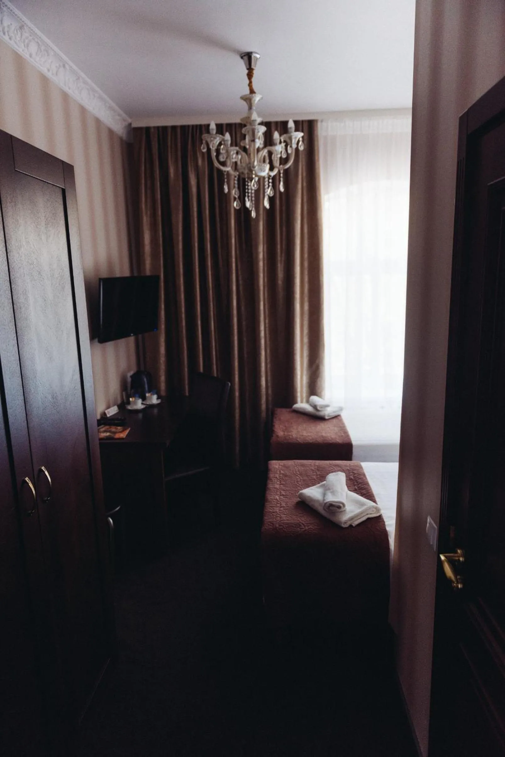 Bedroom, Bed in Biplan City