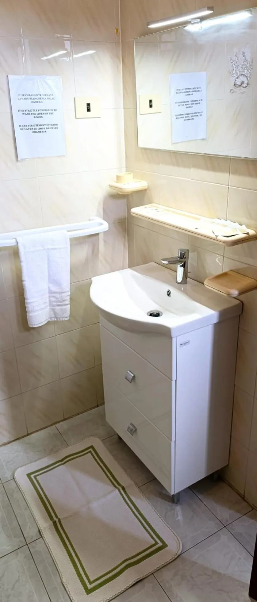 Bathroom in Villa Petrusa