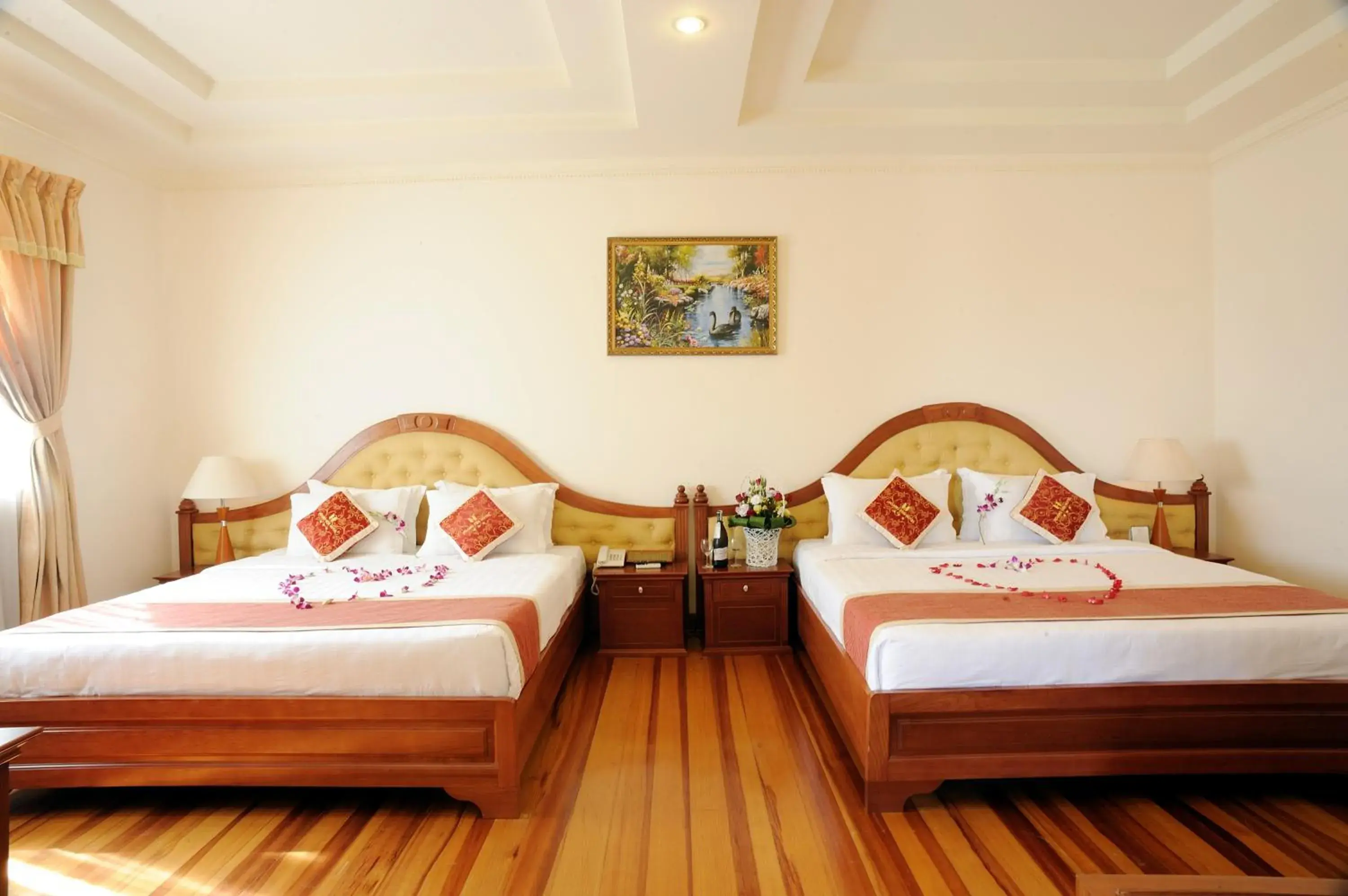 Deluxe Twin Room - single occupancy in Hoang Yen 2 Hotel Deluxe Twin Room - single occupancy in Hoang Yen 2 Hotel