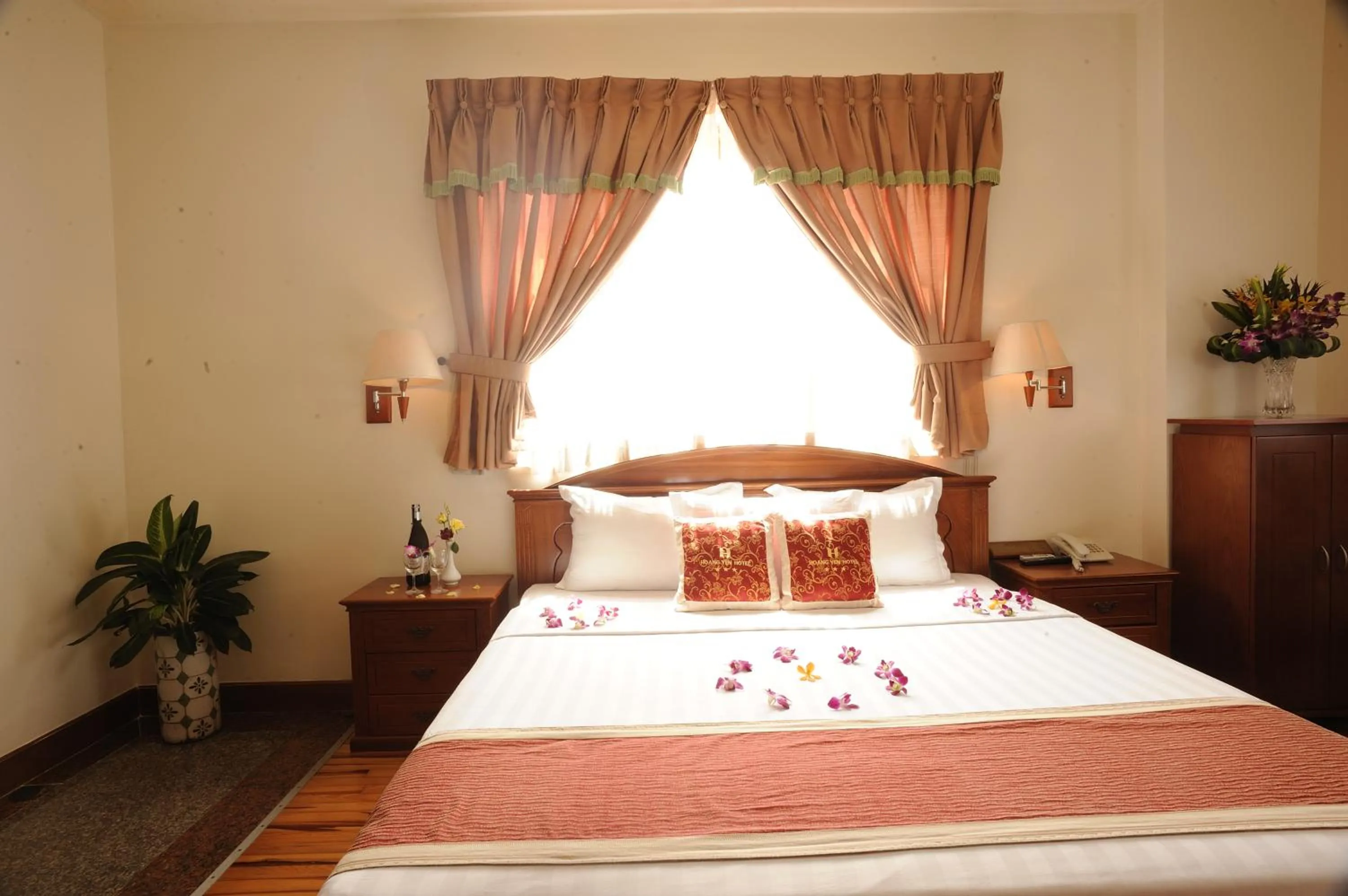 Bed in Hoang Yen 2 Hotel