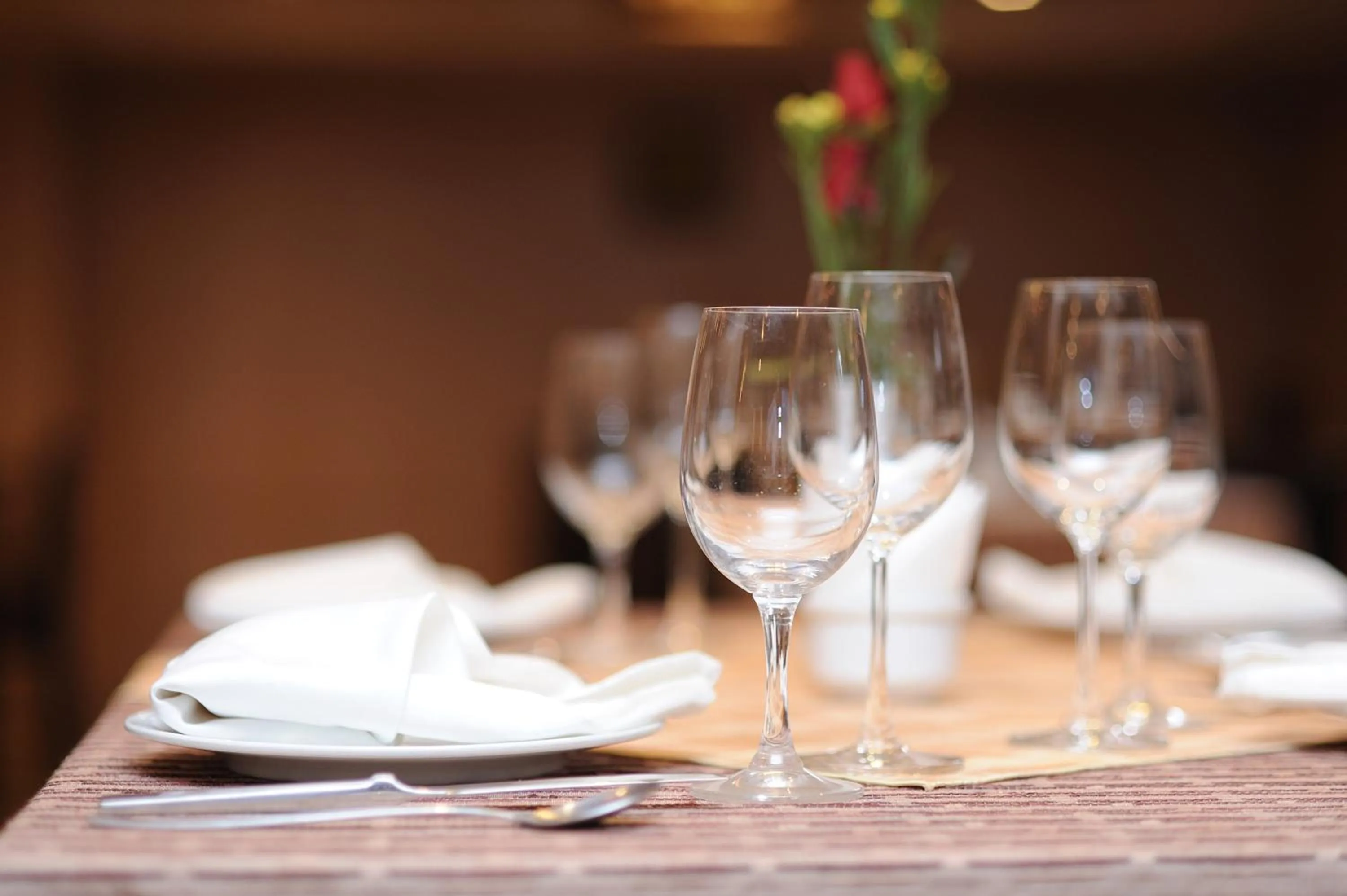 Restaurant/places to eat in Hoang Yen 2 Hotel