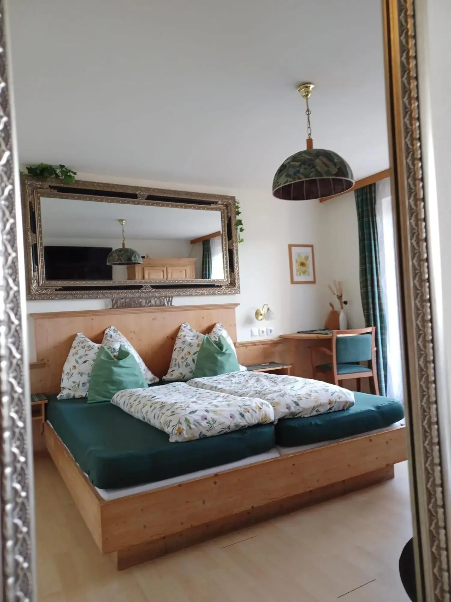 Double Room in Pension Sonnhof Double Room in Pension Sonnhof