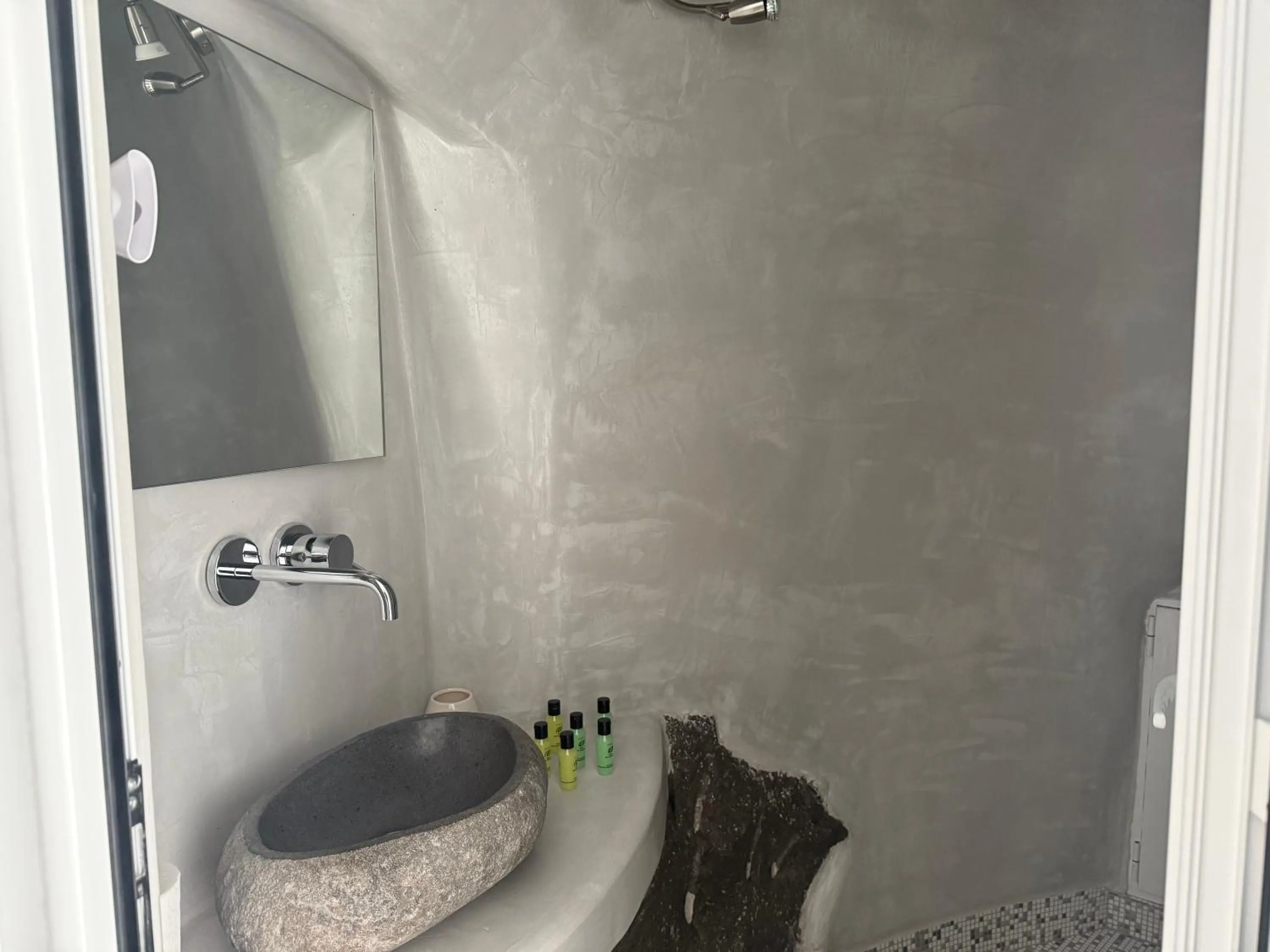 Bathroom in Hotel Hellas