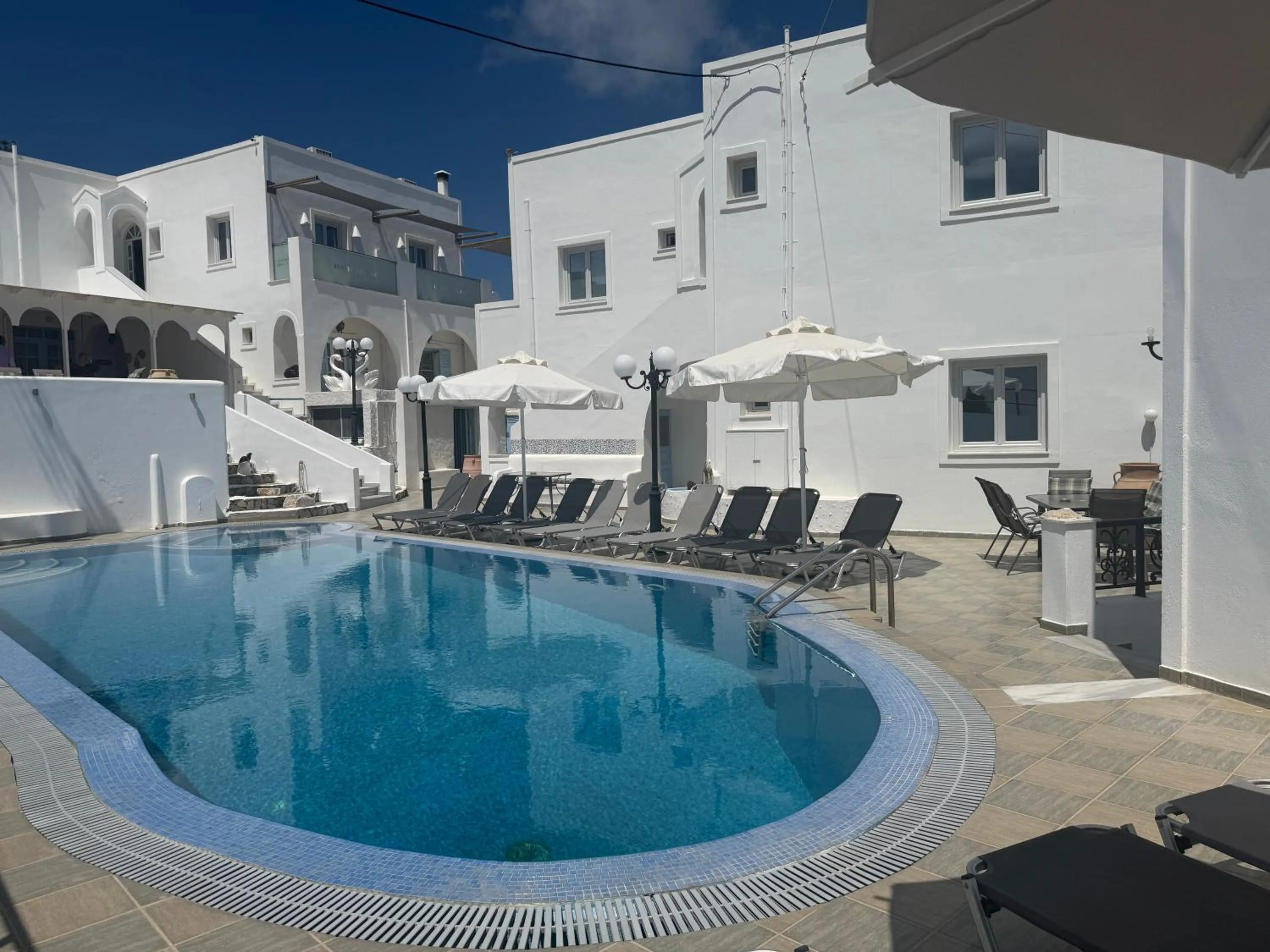 Property building in Hotel Hellas