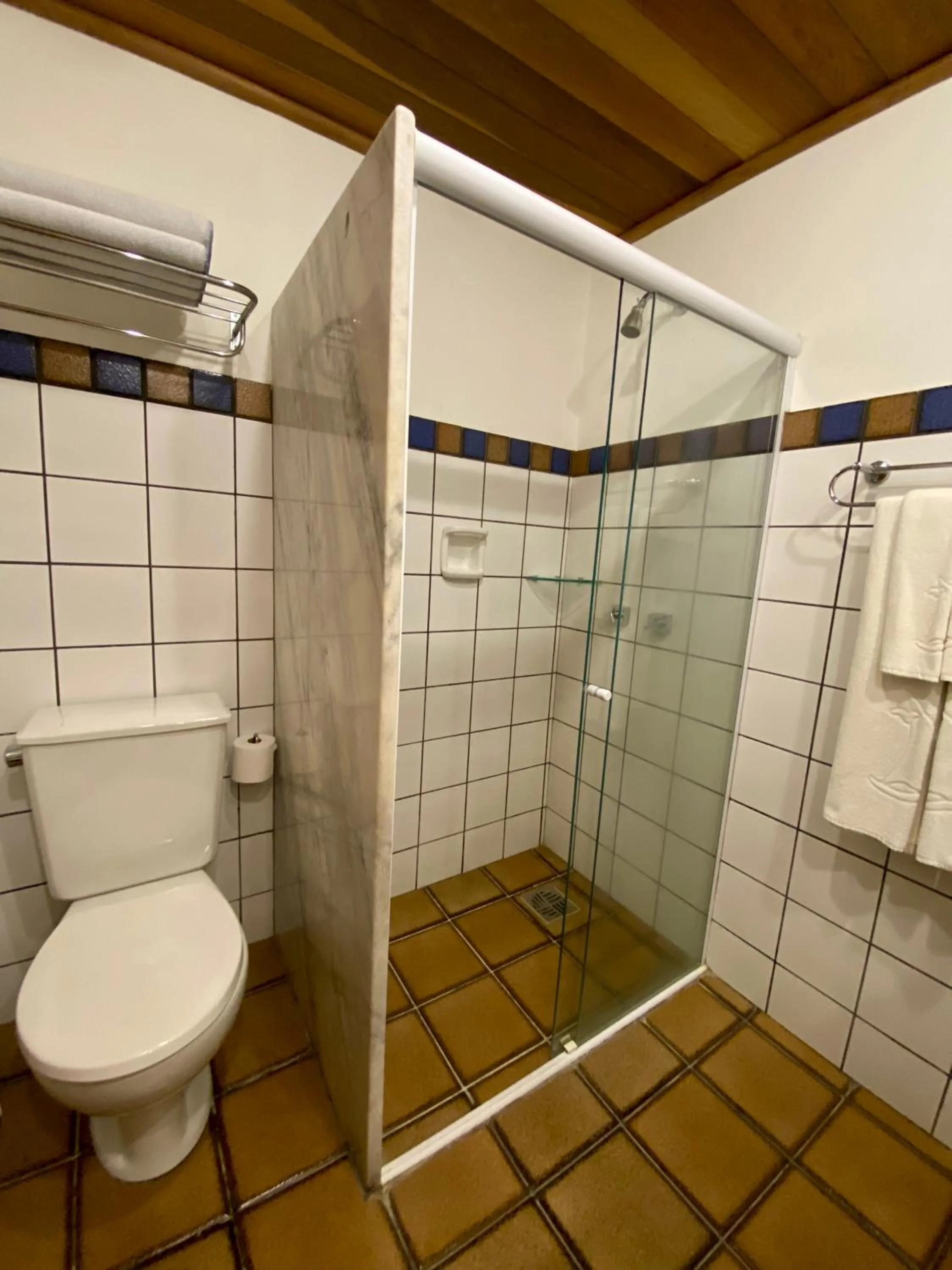 Bathroom in Costa Norte Ingleses Hotel