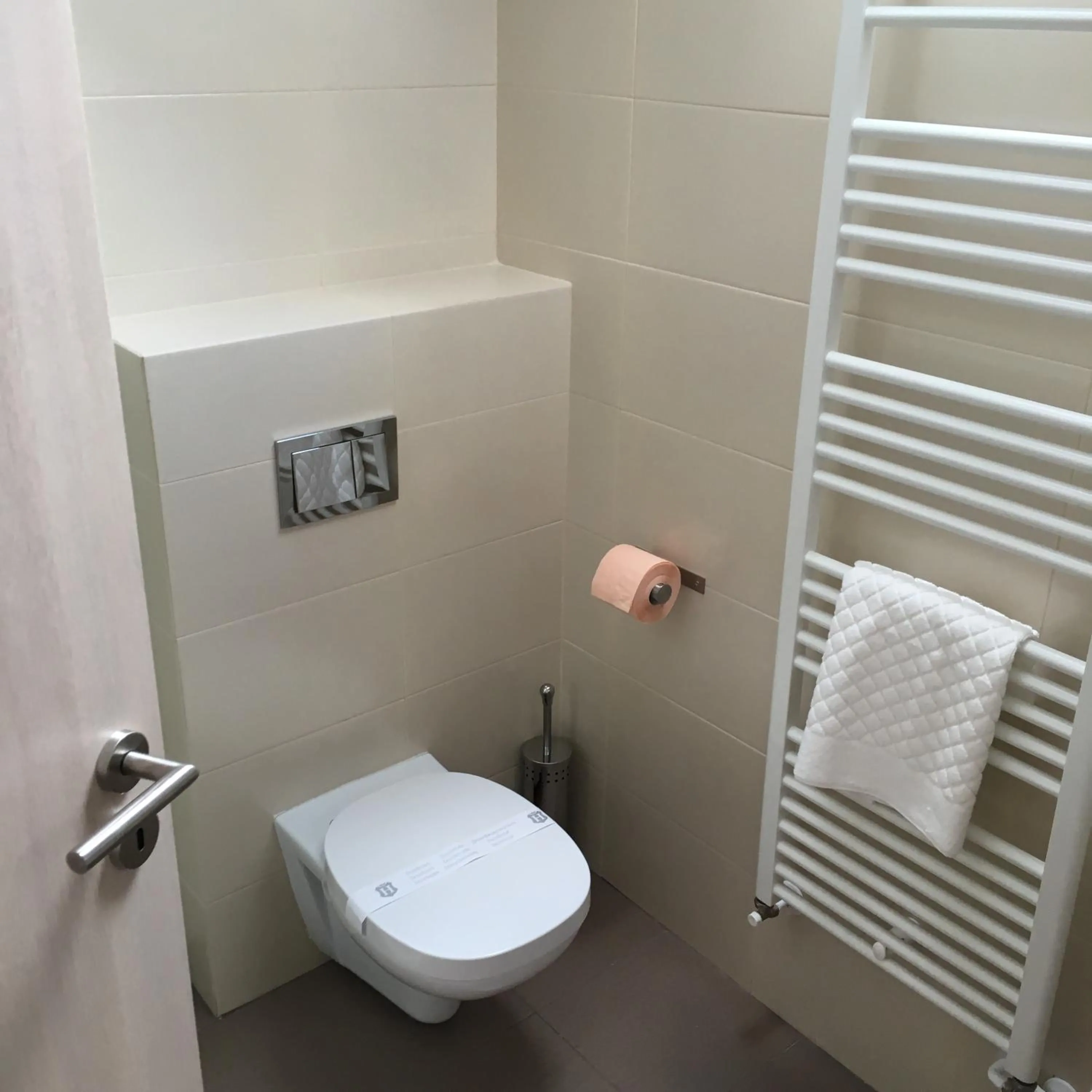 Twin Room with Balcony in Amso Residence