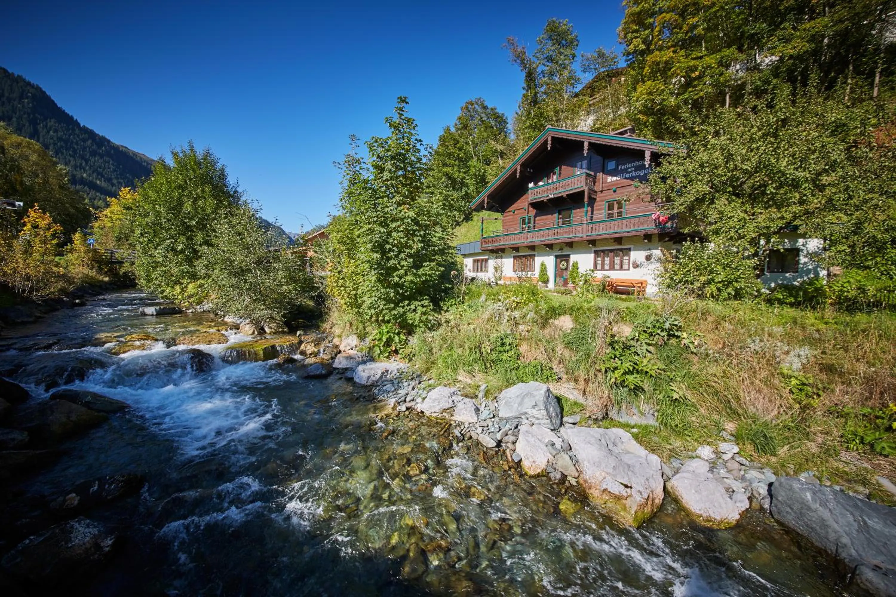 Natural landscape in Am Zwölferkogel Appartements