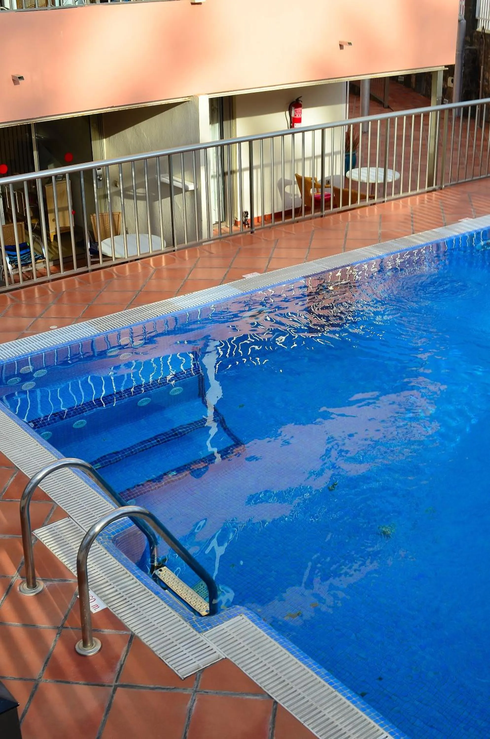 Swimming Pool in Apartamentos Maspalomas Oasis