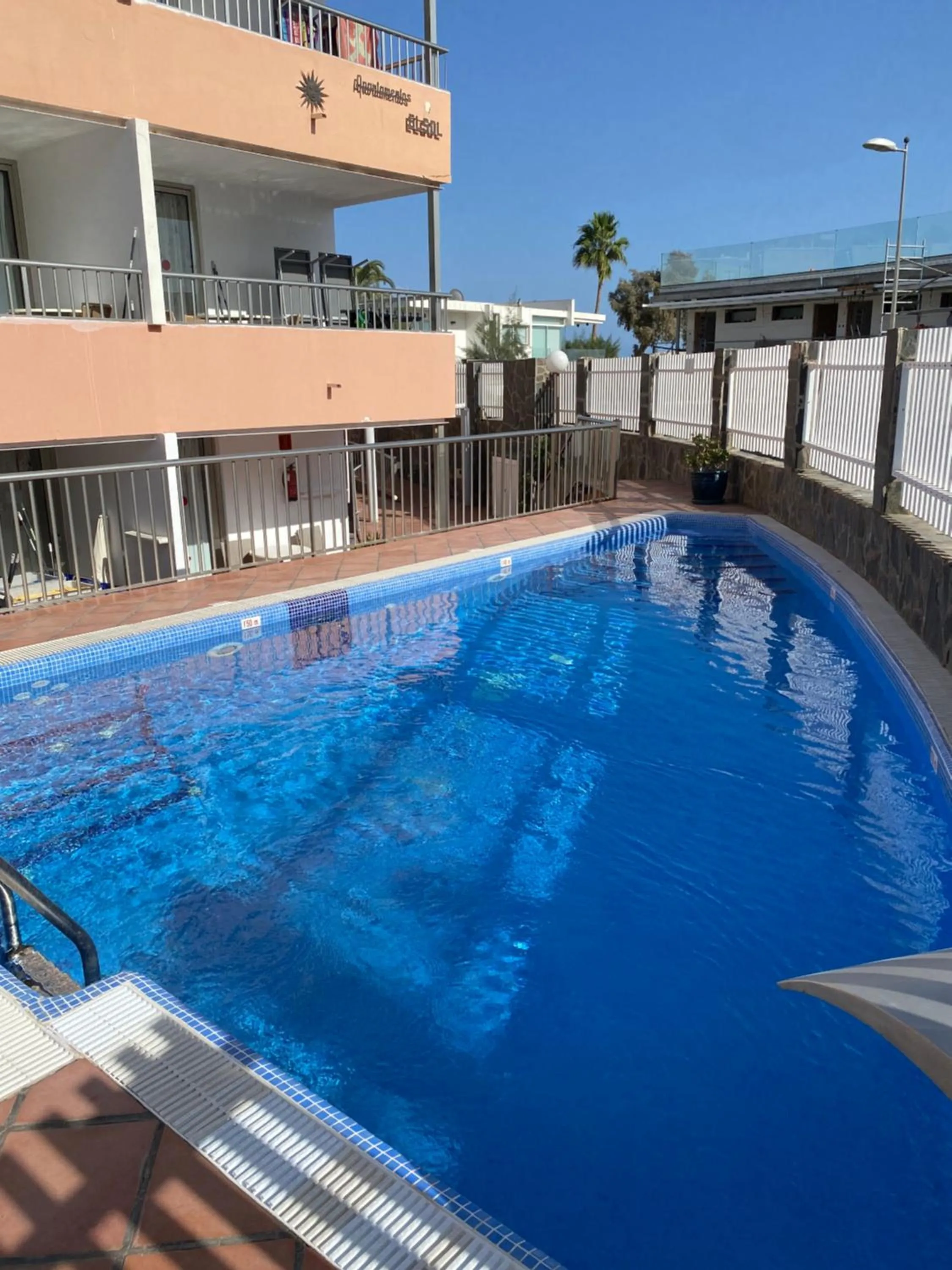 Swimming Pool in Apartamentos Maspalomas Oasis