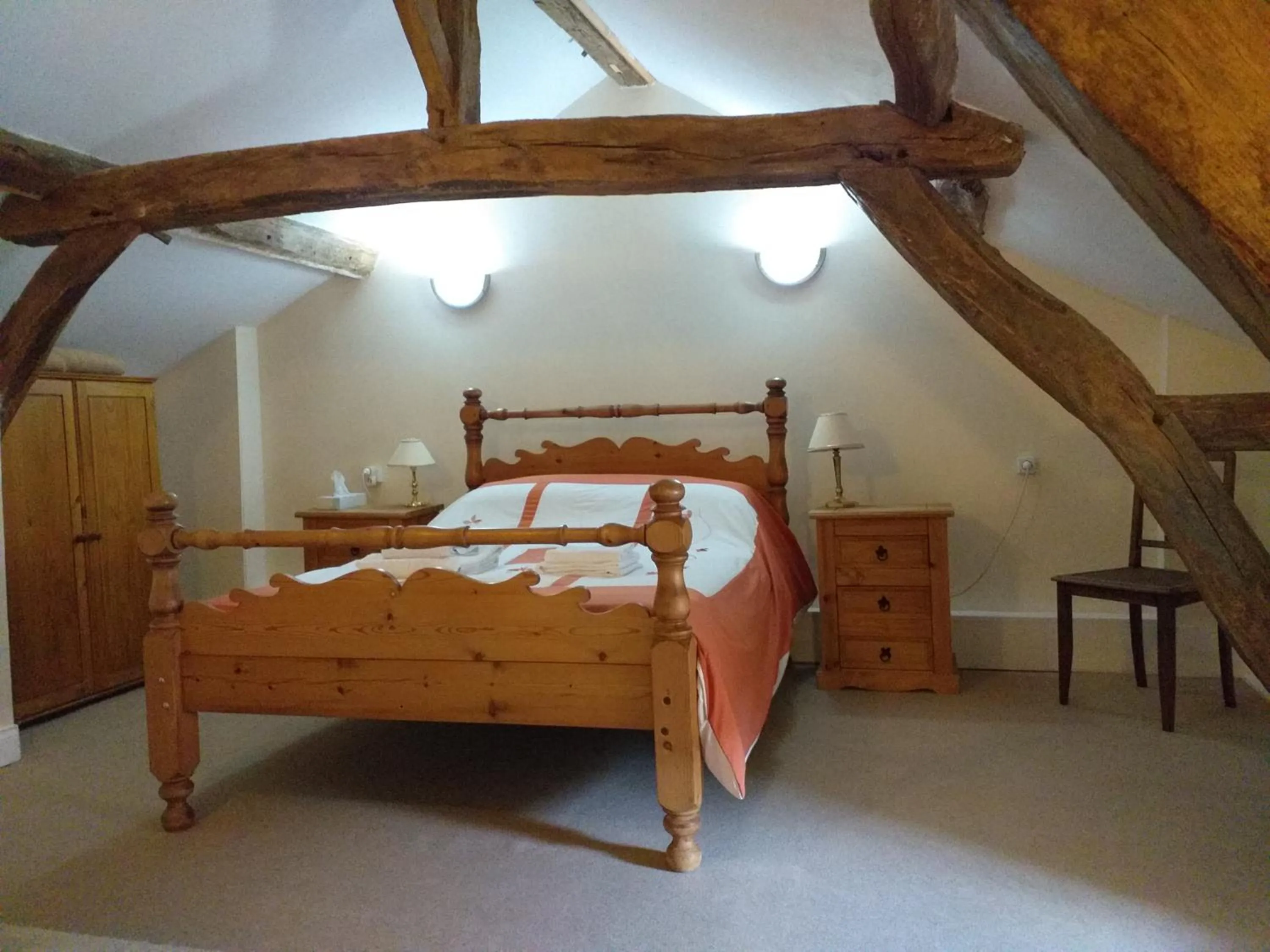 Bedroom, Bed in Ancienne Ecole