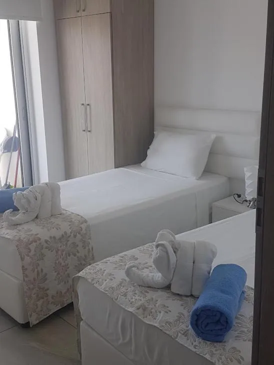 Christopher's Sandy Beach Suites