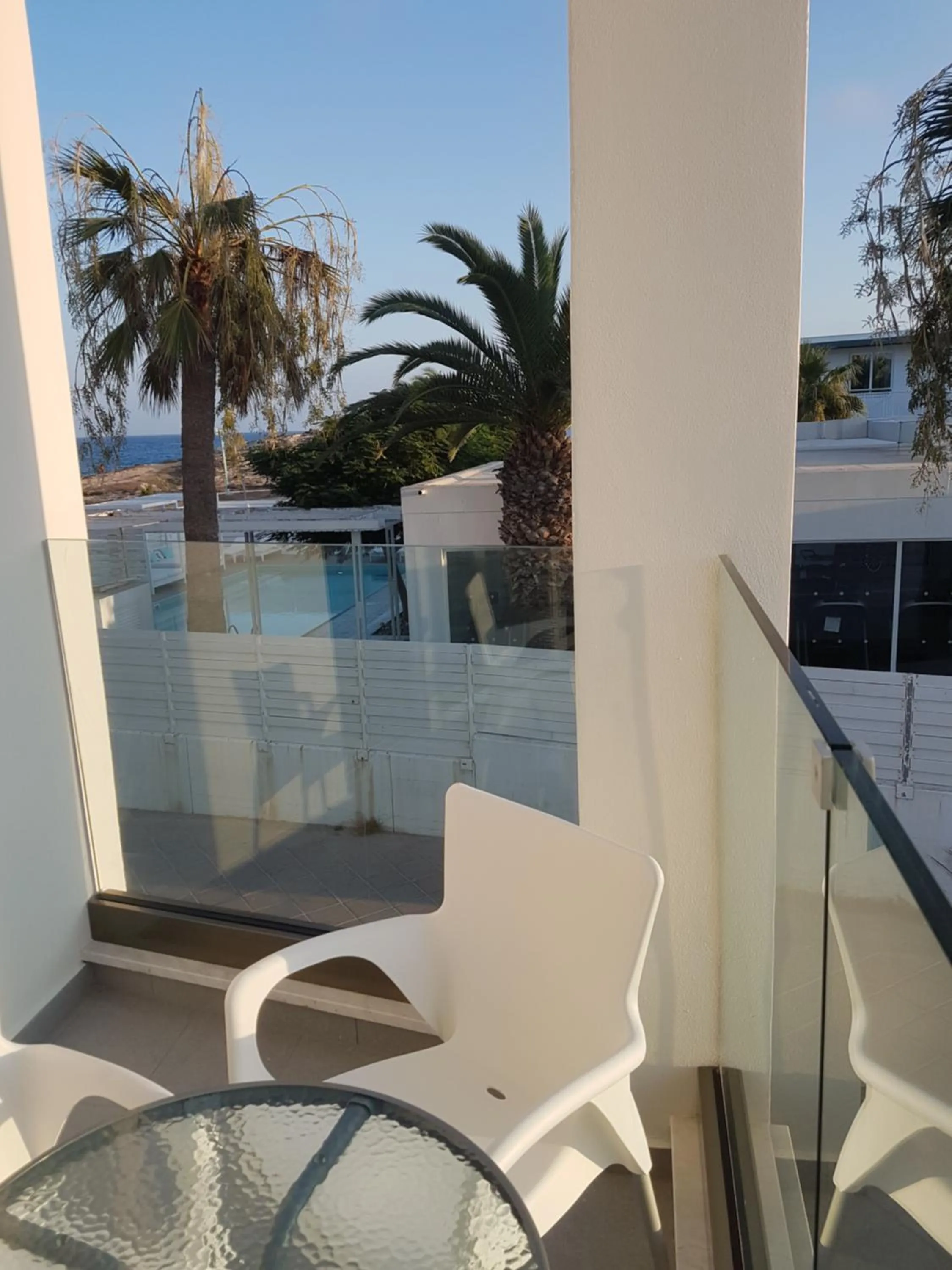 Christopher's Sandy Beach Suites