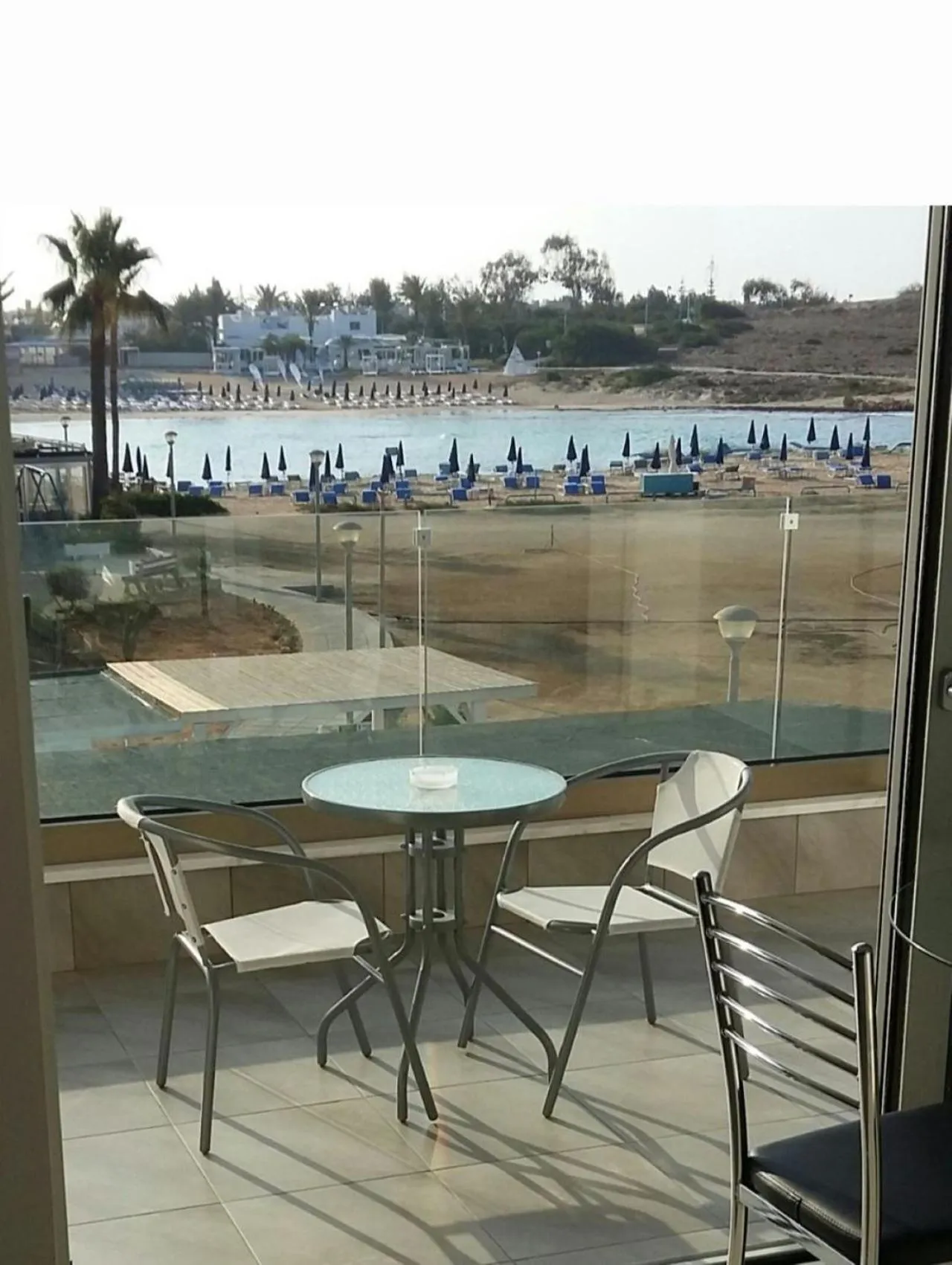 Christopher's Sandy Beach Suites