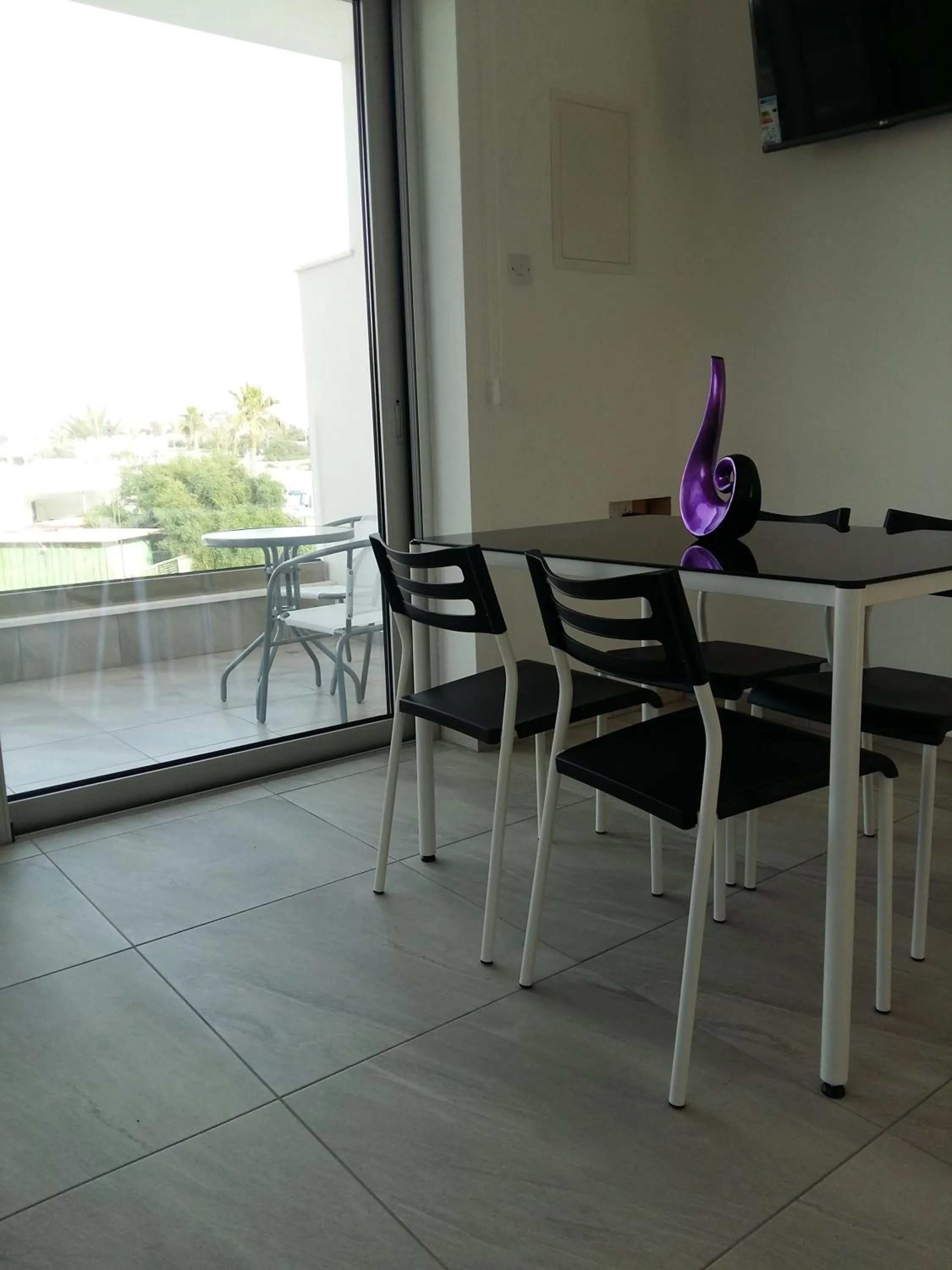 Christopher's Sandy Beach Suites