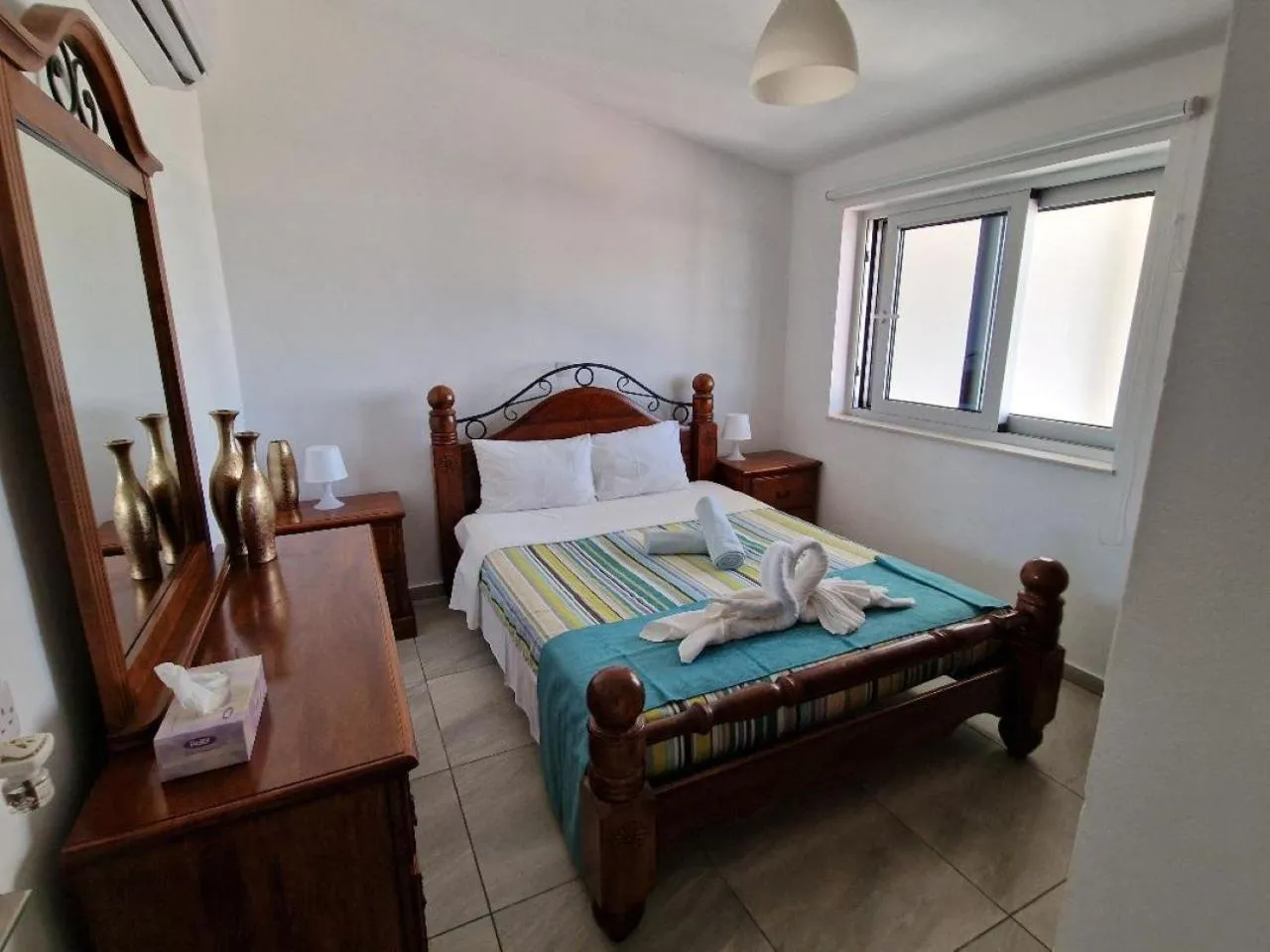 Christopher's Sandy Beach Suites