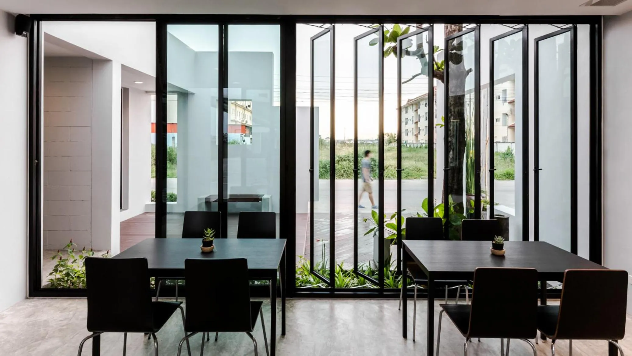 Restaurant/places to eat in NARITA amata