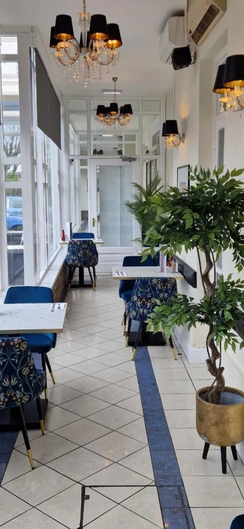 Lounge or bar in The Royal Hotel