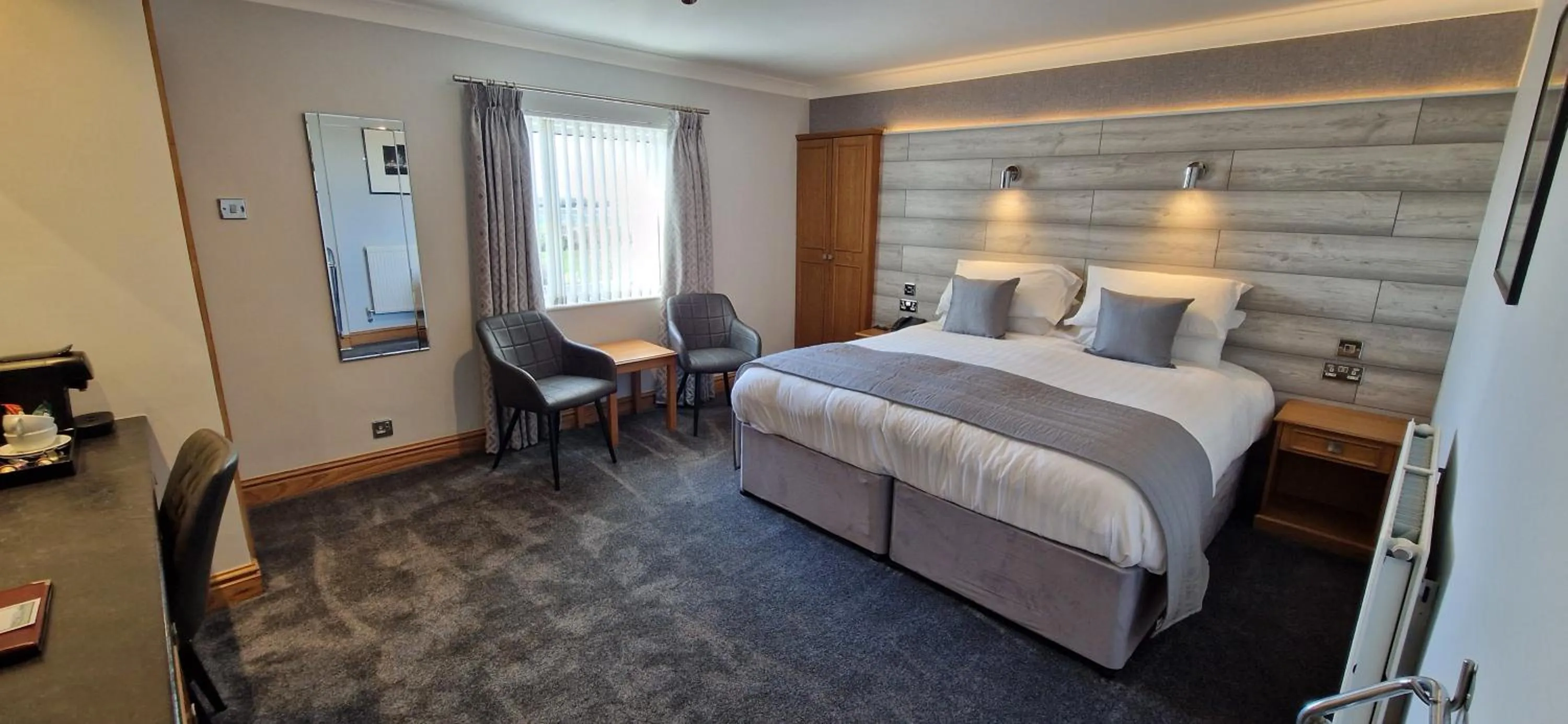 Bed in The Royal Hotel