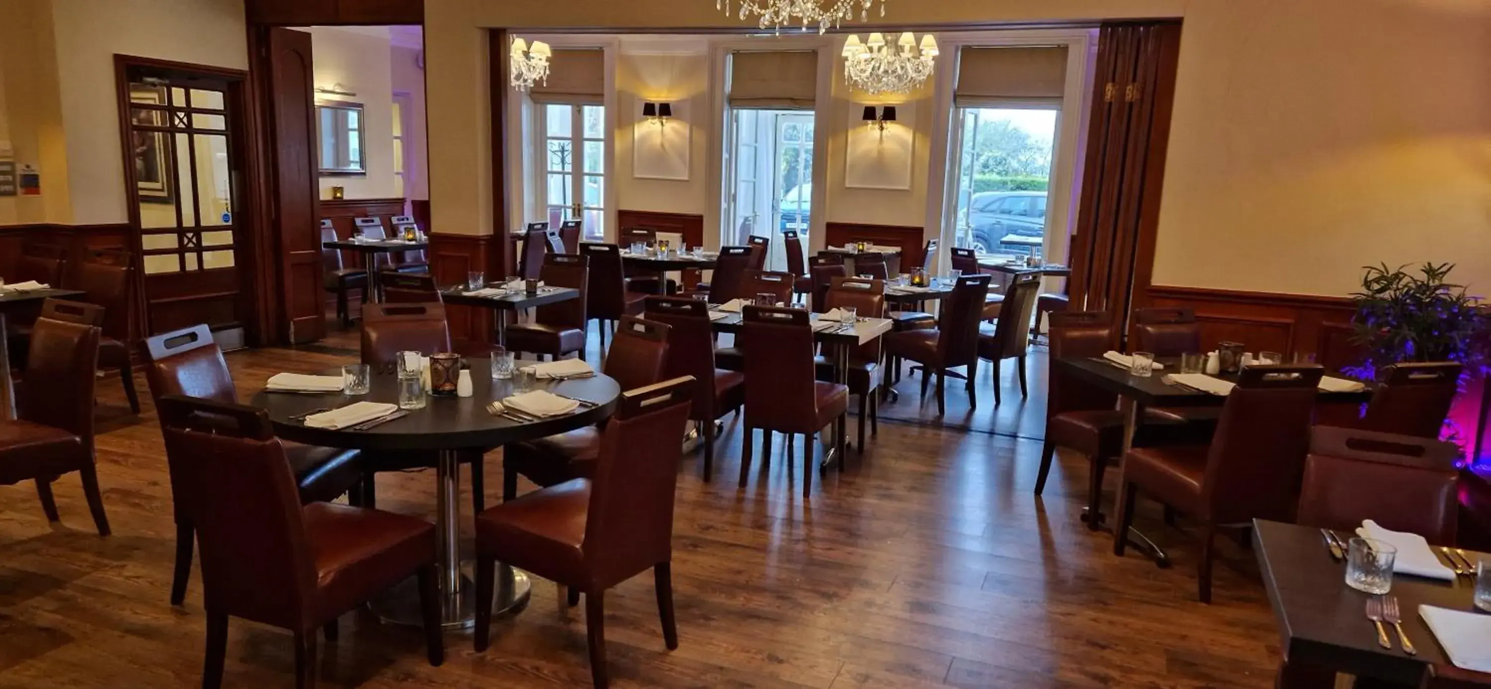 Restaurant/places to eat in The Royal Hotel Restaurant/places to eat in The Royal Hotel