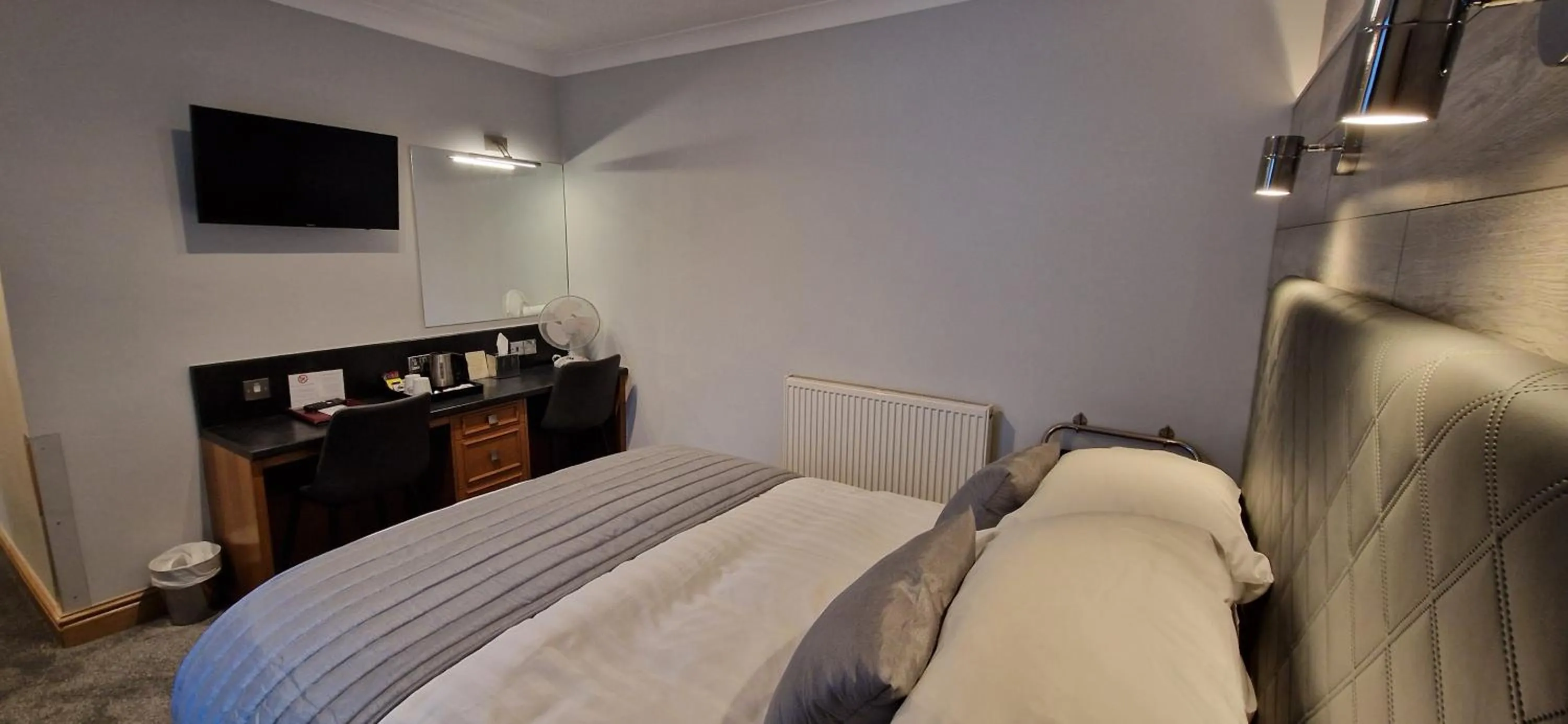 Bed in The Royal Hotel