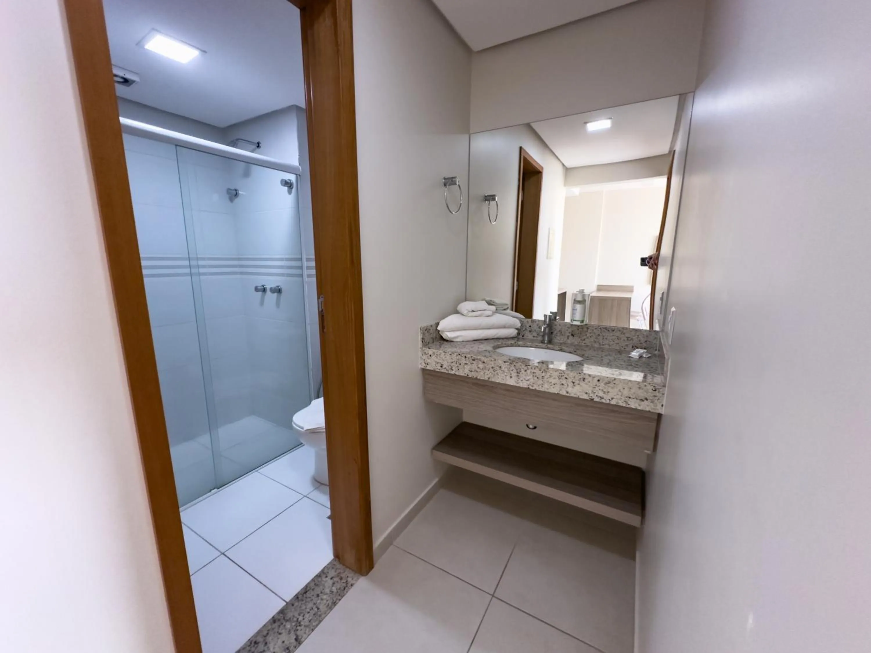 Shower in Atrium Thermas - OFICIAL