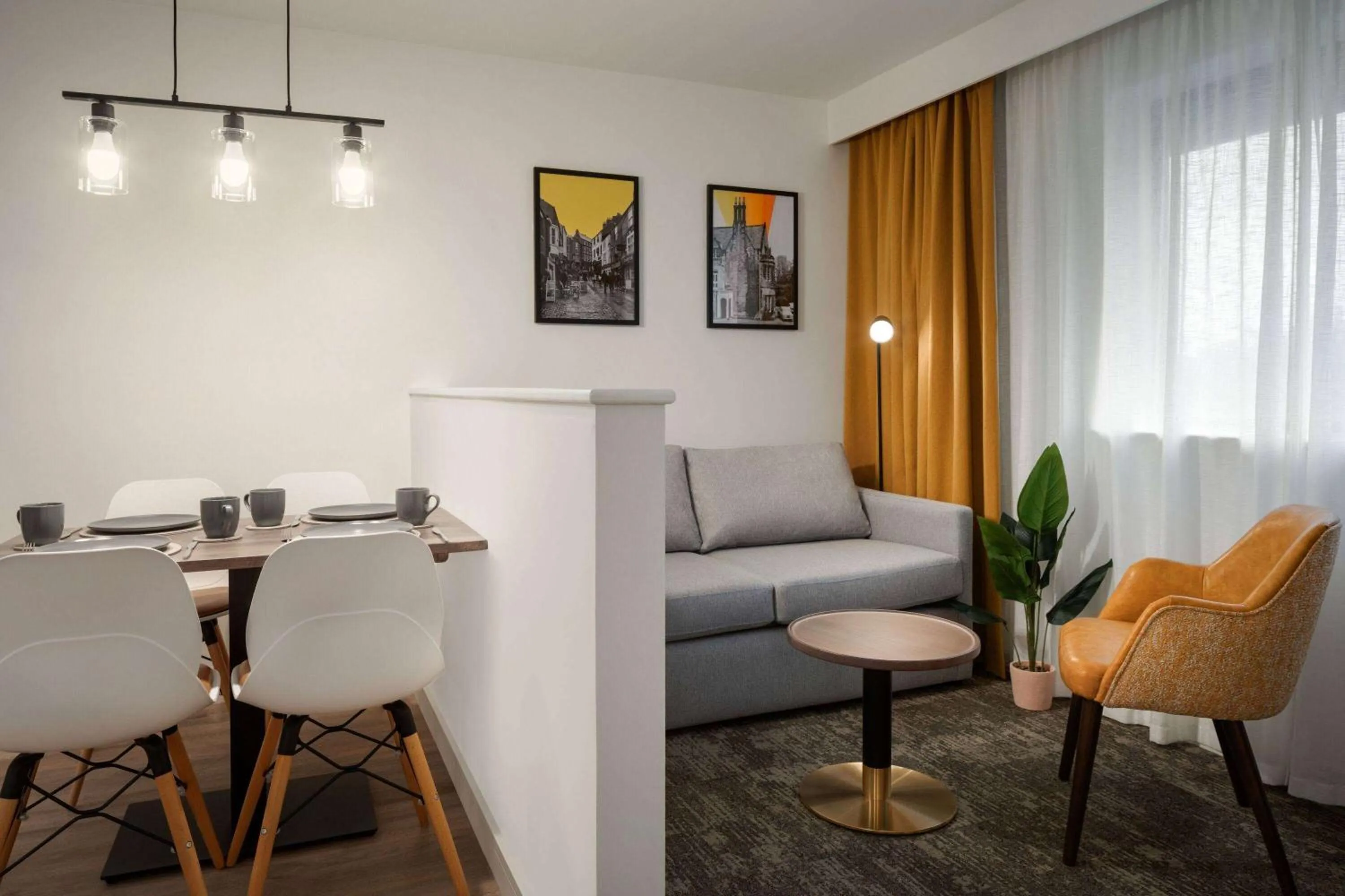 Photo of the whole room in Super 8 by Wyndham Durham