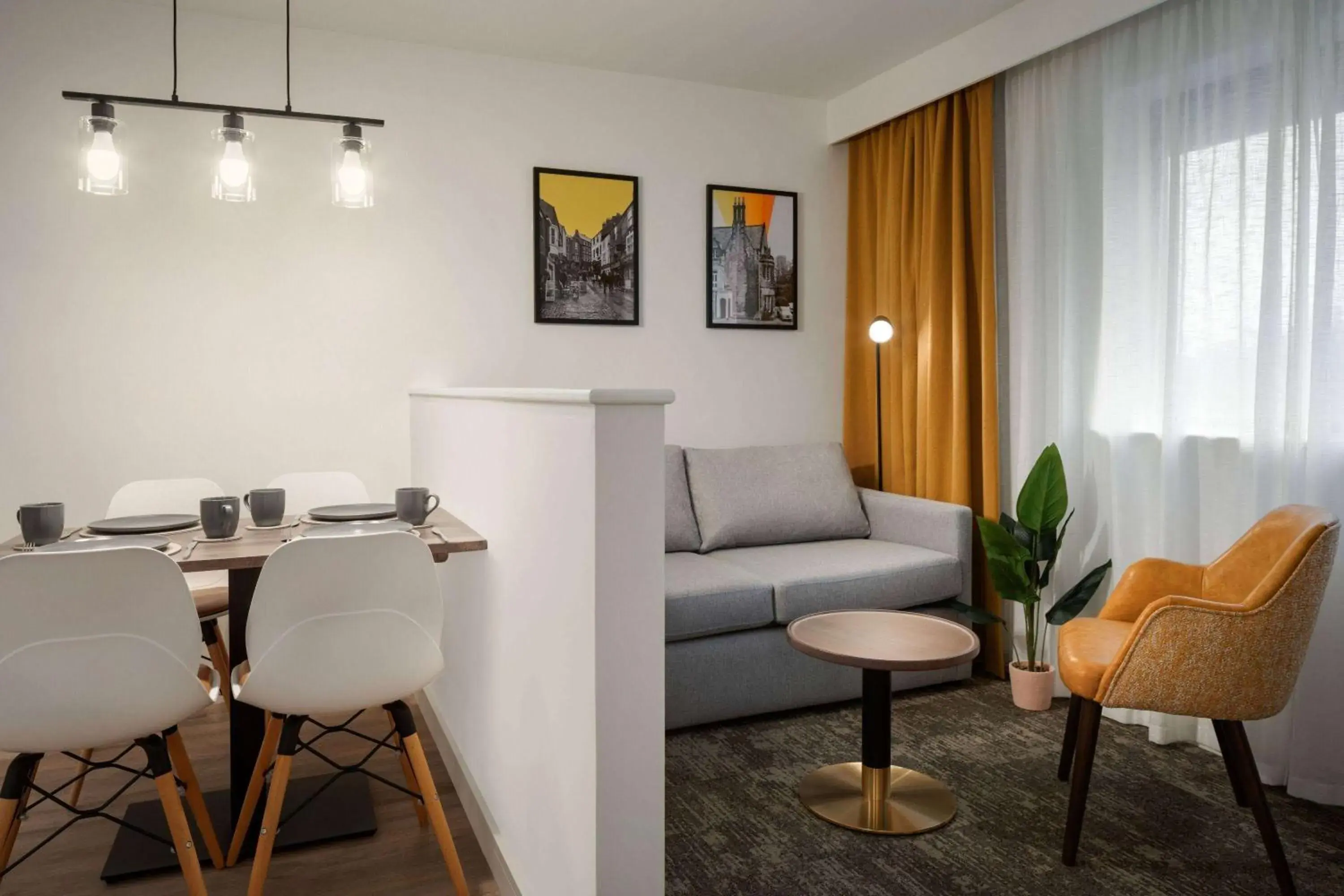 Photo of the whole room in Super 8 by Wyndham Durham Photo of the whole room in Super 8 by Wyndham Durham