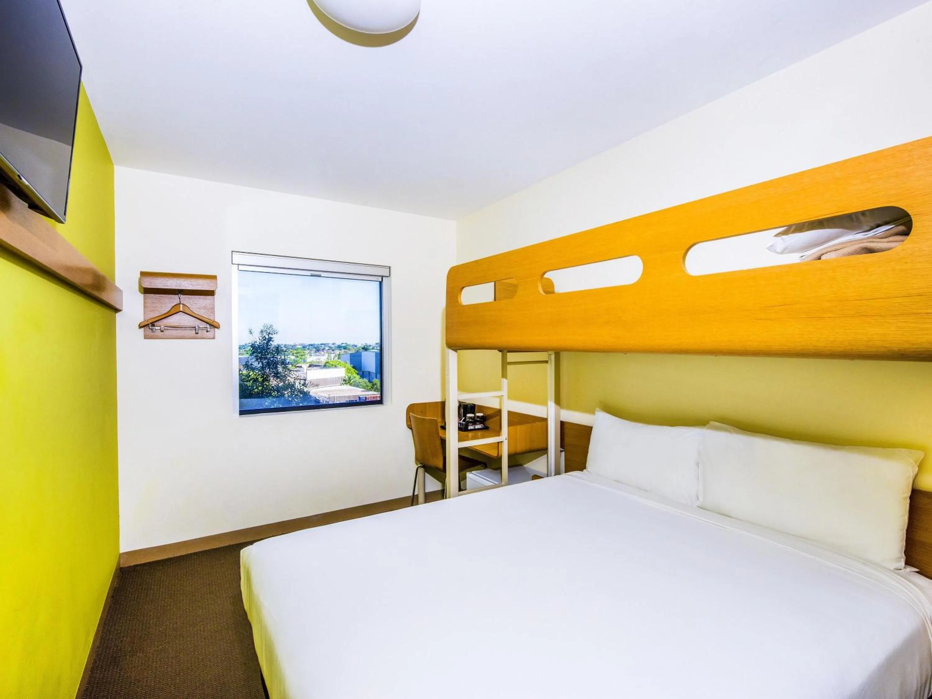 Bedroom, Bed in ibis Budget Sydney Olympic Park