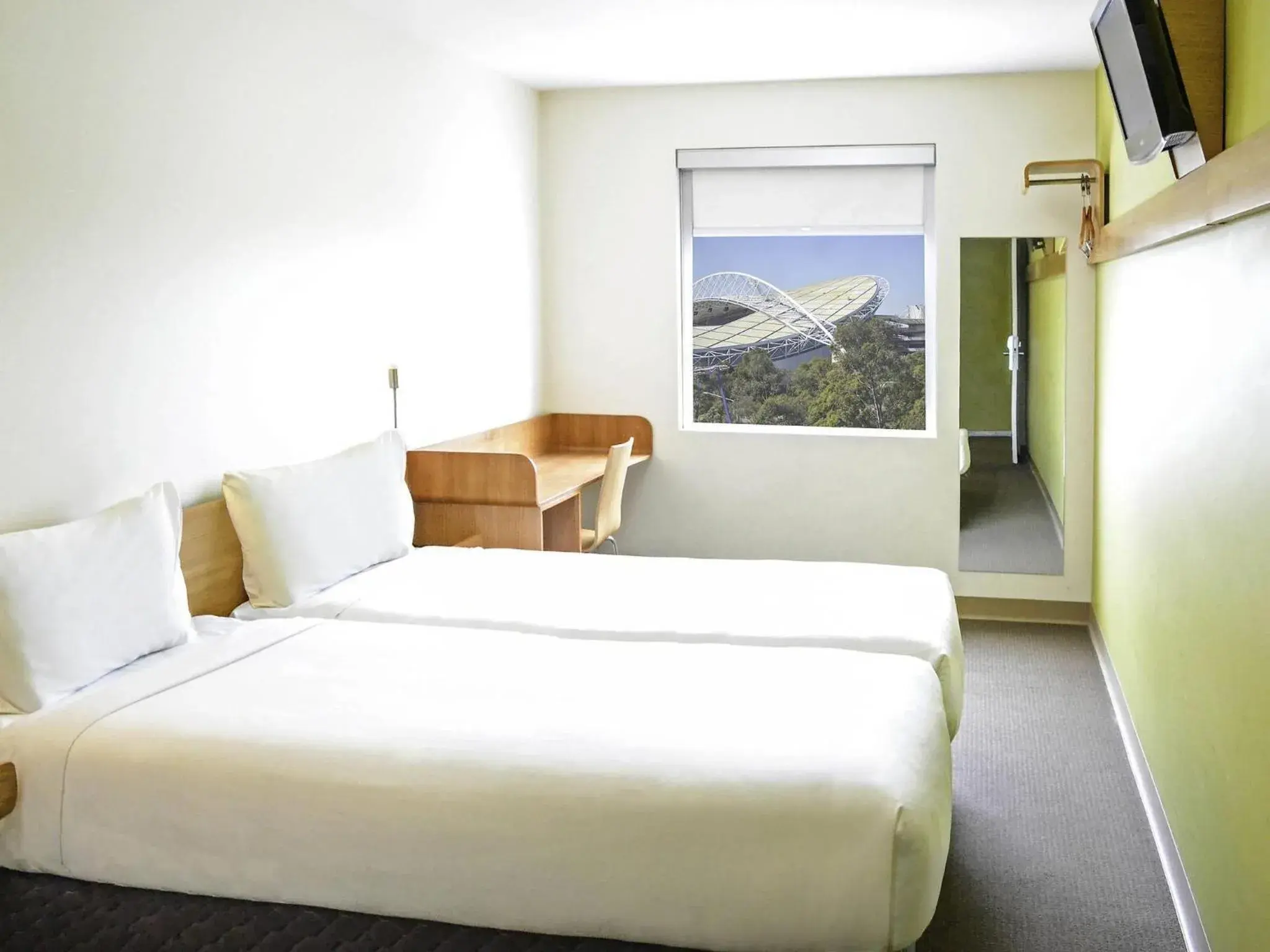 Property building, Bed in ibis Budget Sydney Olympic Park Property building, Bed in ibis Budget Sydney Olympic Park