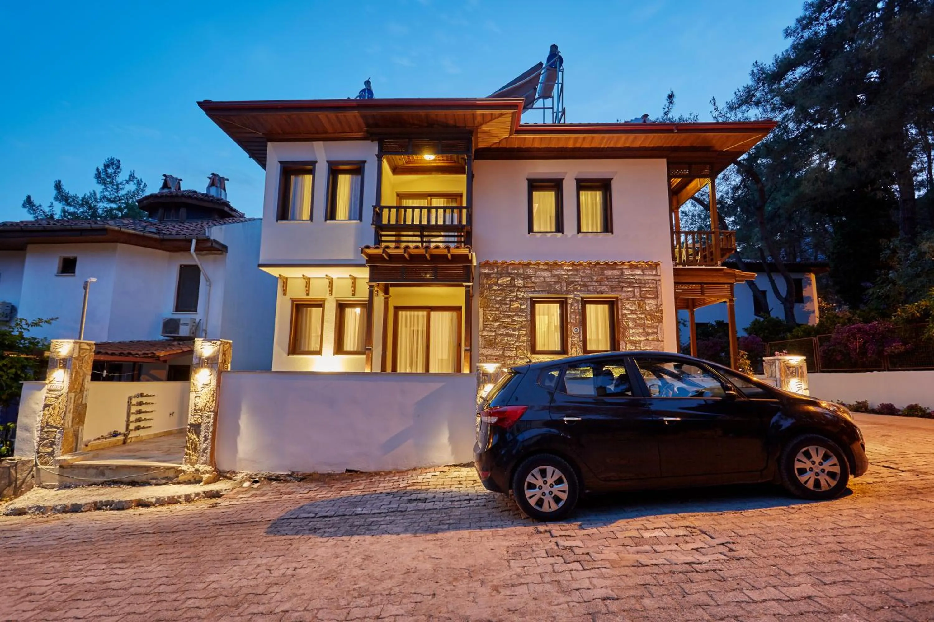 Facade/entrance in Alp Suites Lavanta