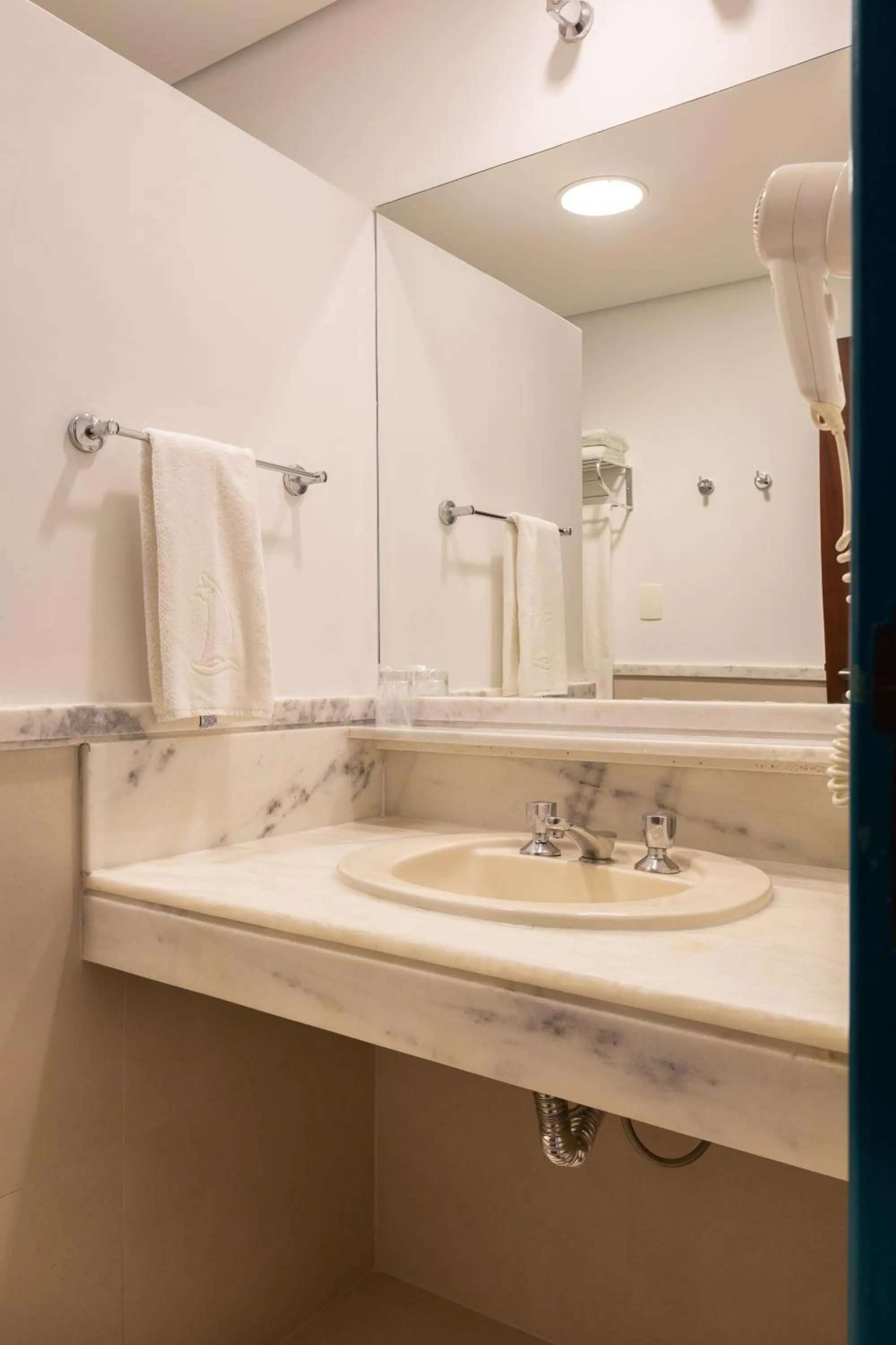 Bathroom in Costa Norte Ponta das Canas Hotel