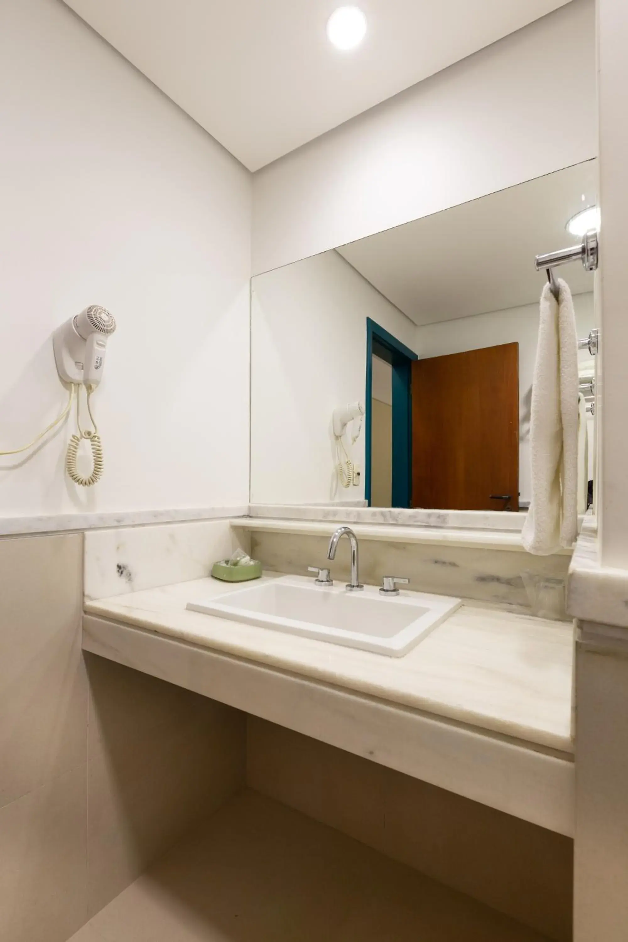 Bathroom in Costa Norte Ponta das Canas Hotel Bathroom in Costa Norte Ponta das Canas Hotel