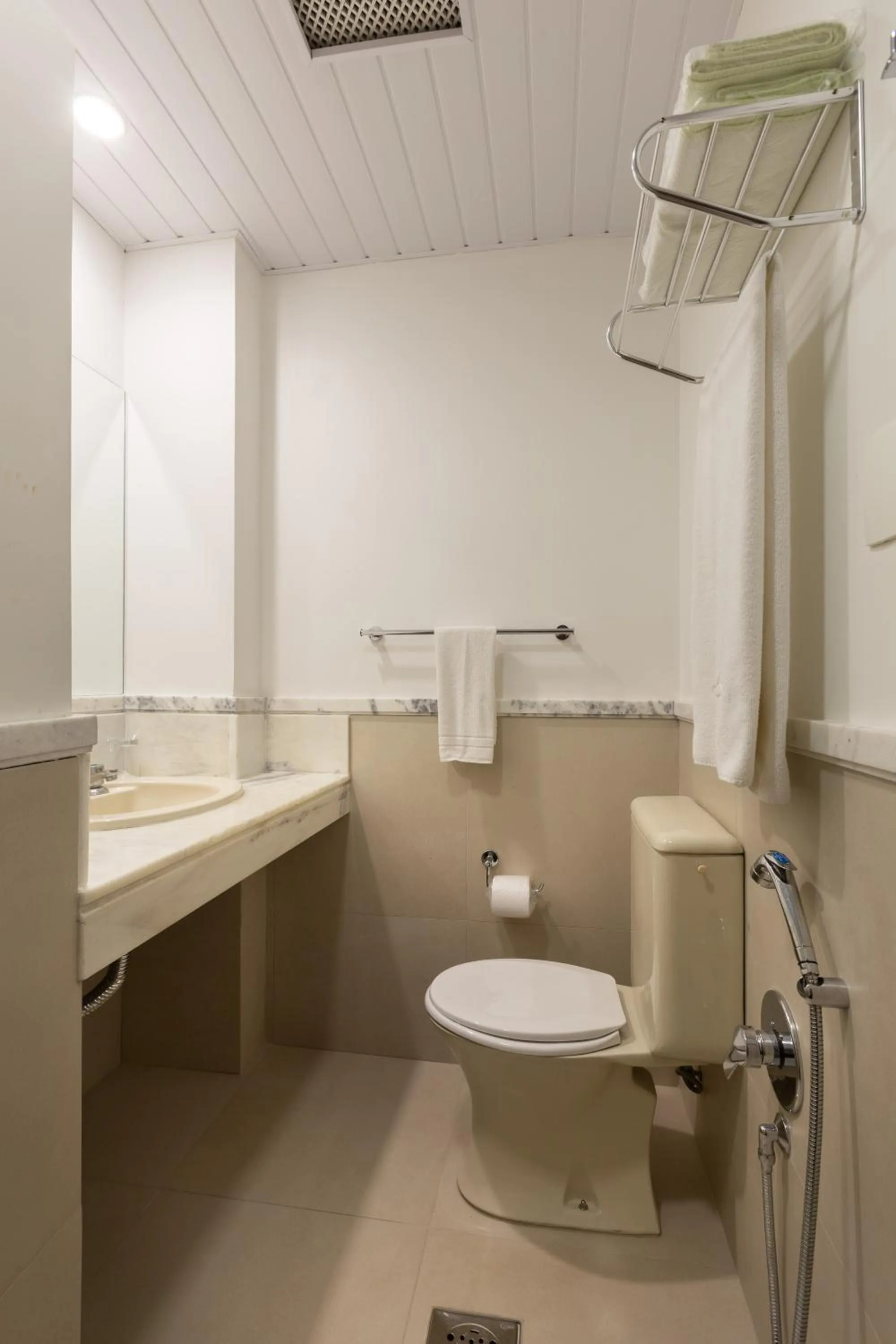 Bathroom in Costa Norte Ponta das Canas Hotel