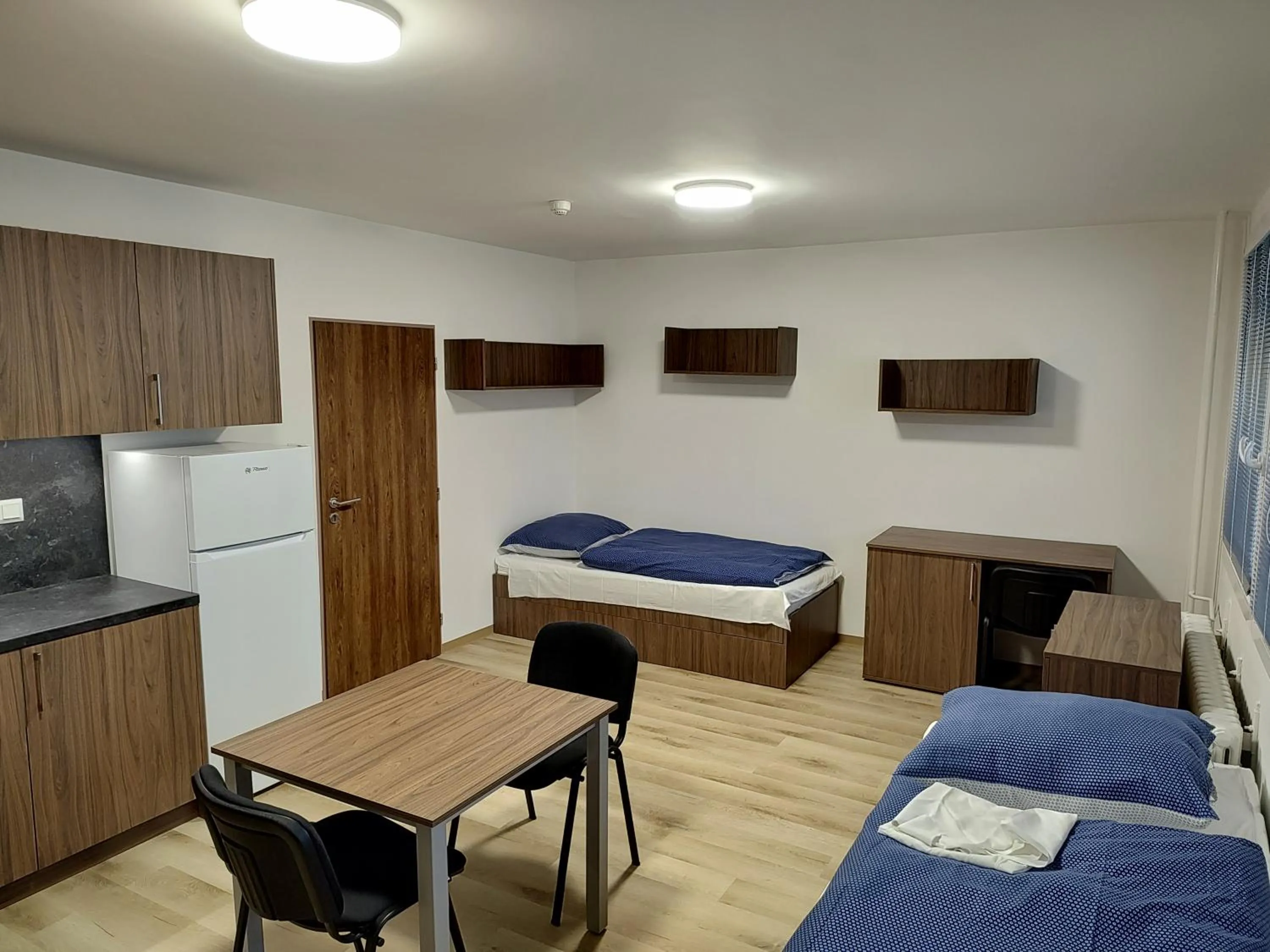 Kitchen or kitchenette, Bed in Hostel Blanice