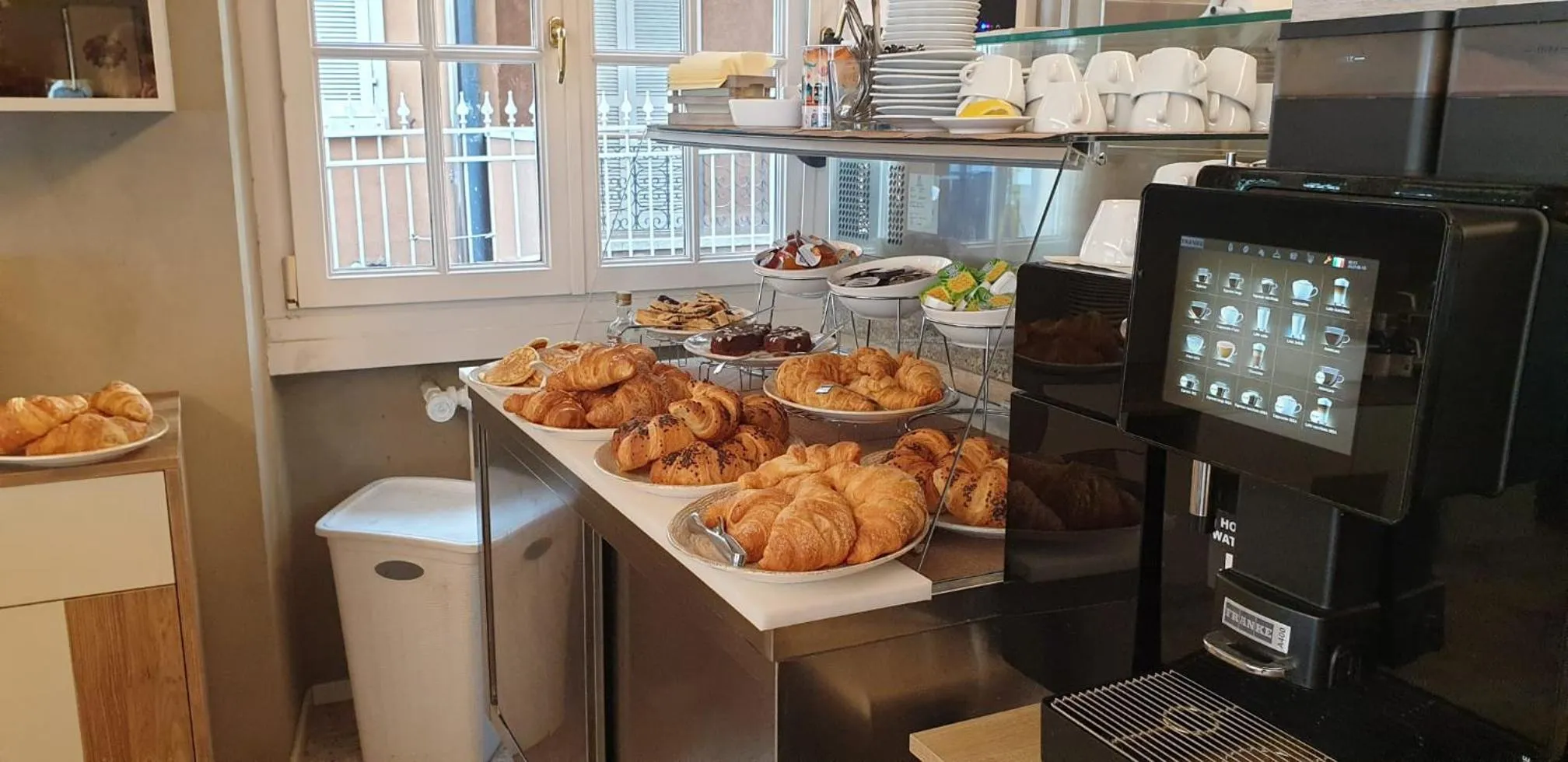 Buffet breakfast in Hotel Conca D'Oro ***S