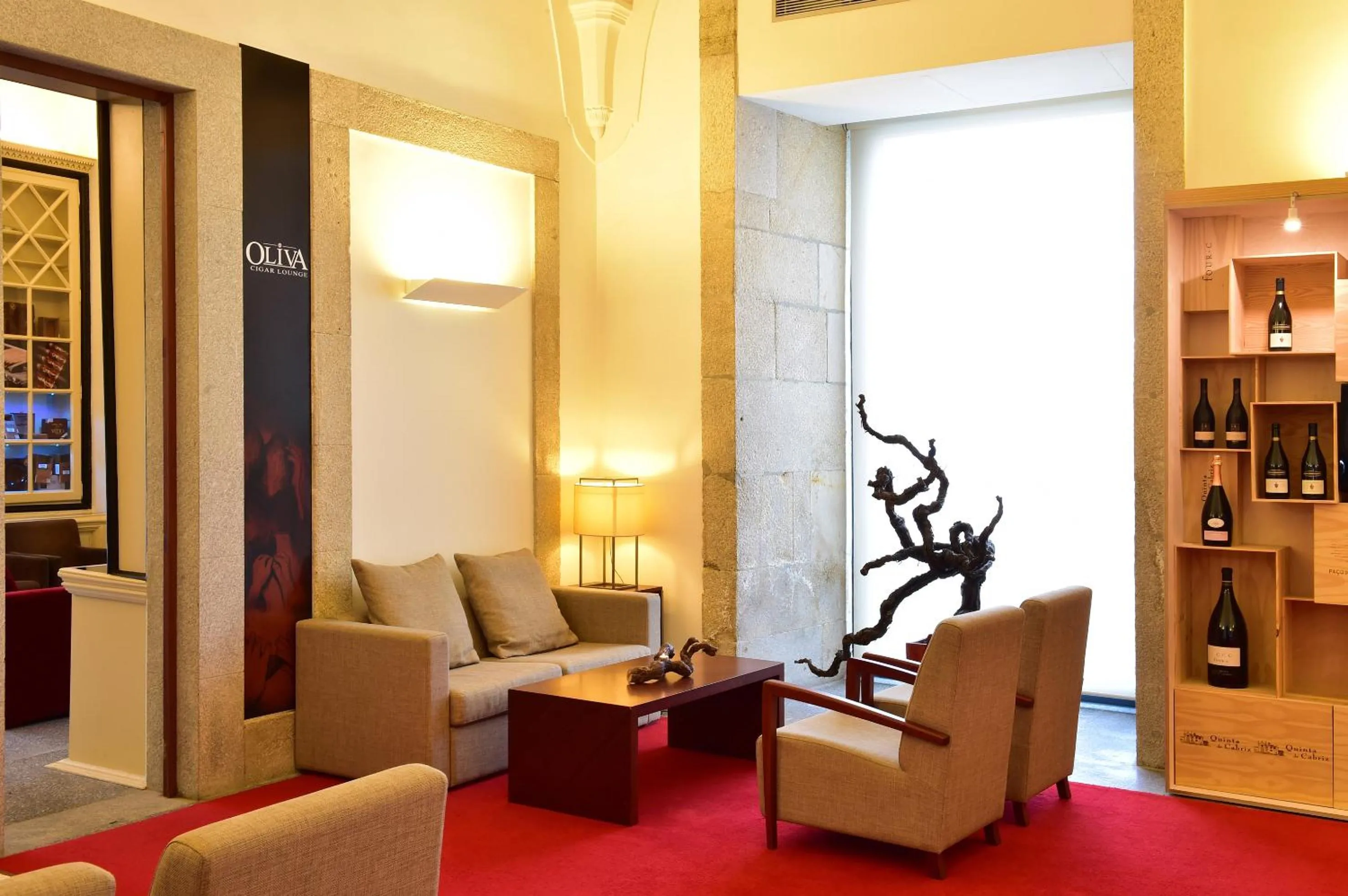 Lounge or bar in Pousada De Viseu