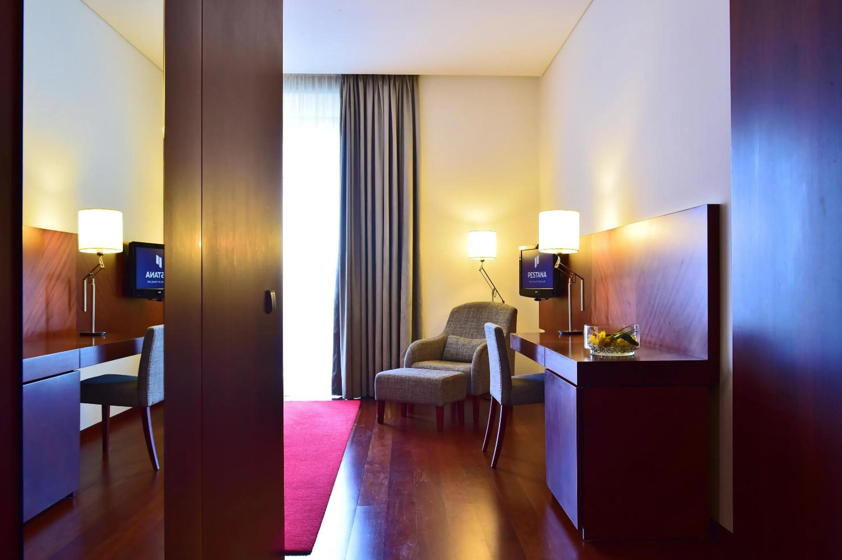 Photo of the whole room, Bed in Pousada De Viseu