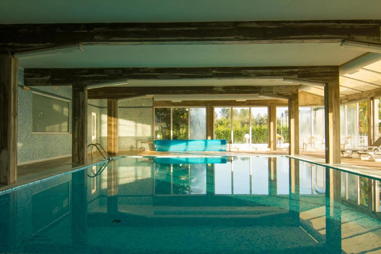 Swimming pool in Up Pateira Hotel