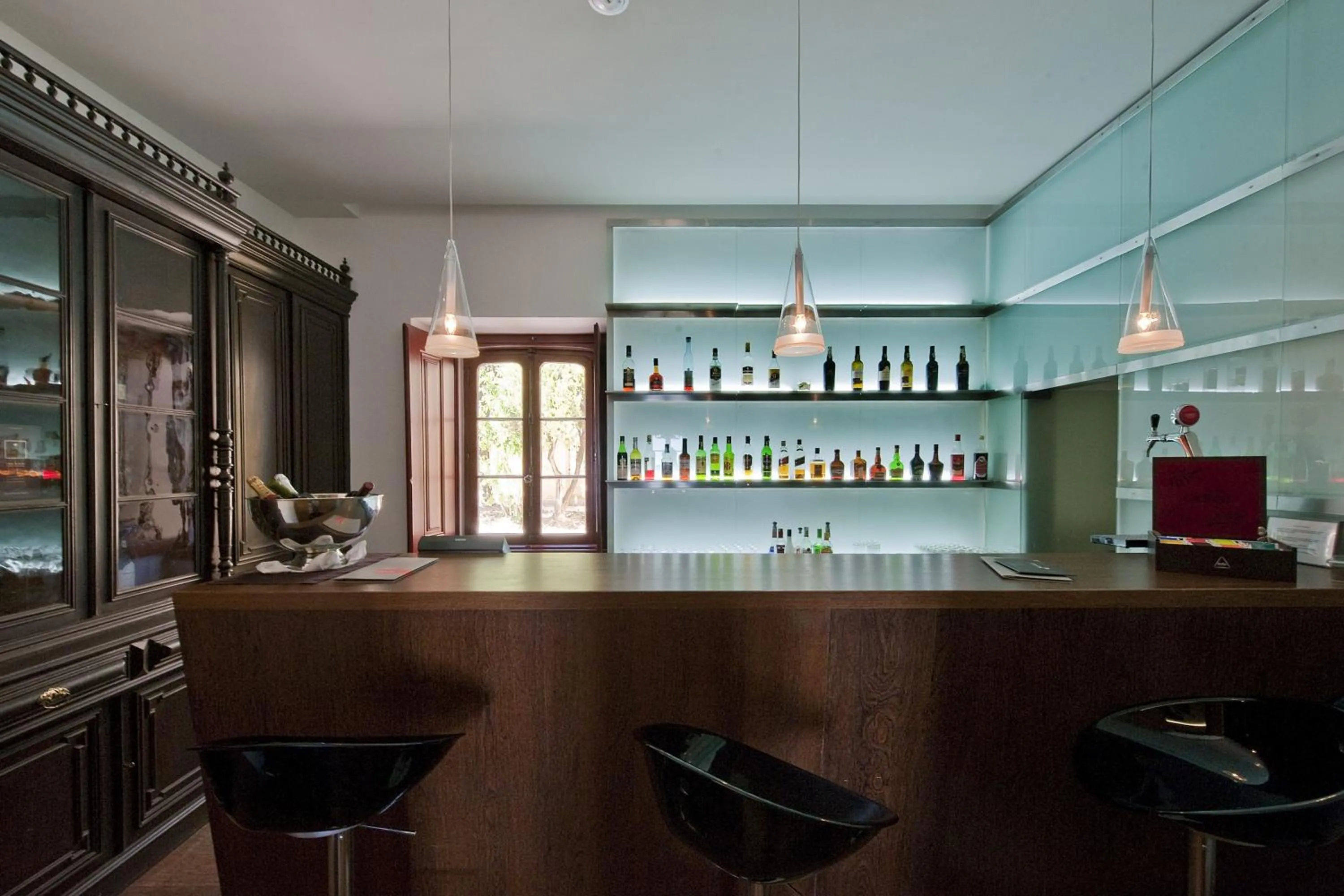 Lounge or bar in Pousada Palacio de Estoi – Small Luxury Hotels of the World