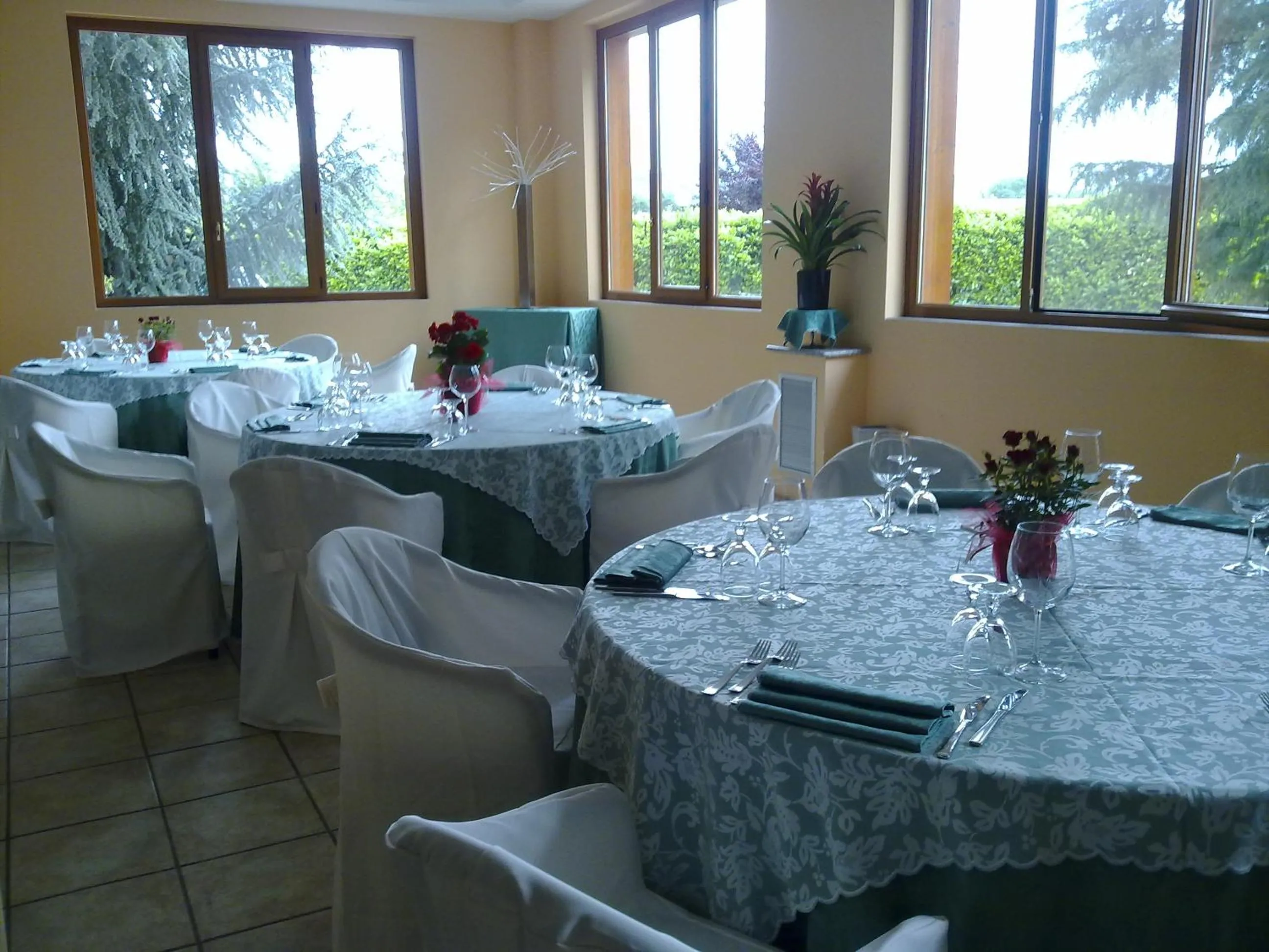 Restaurant/places to eat in Hotel Park Grumentum