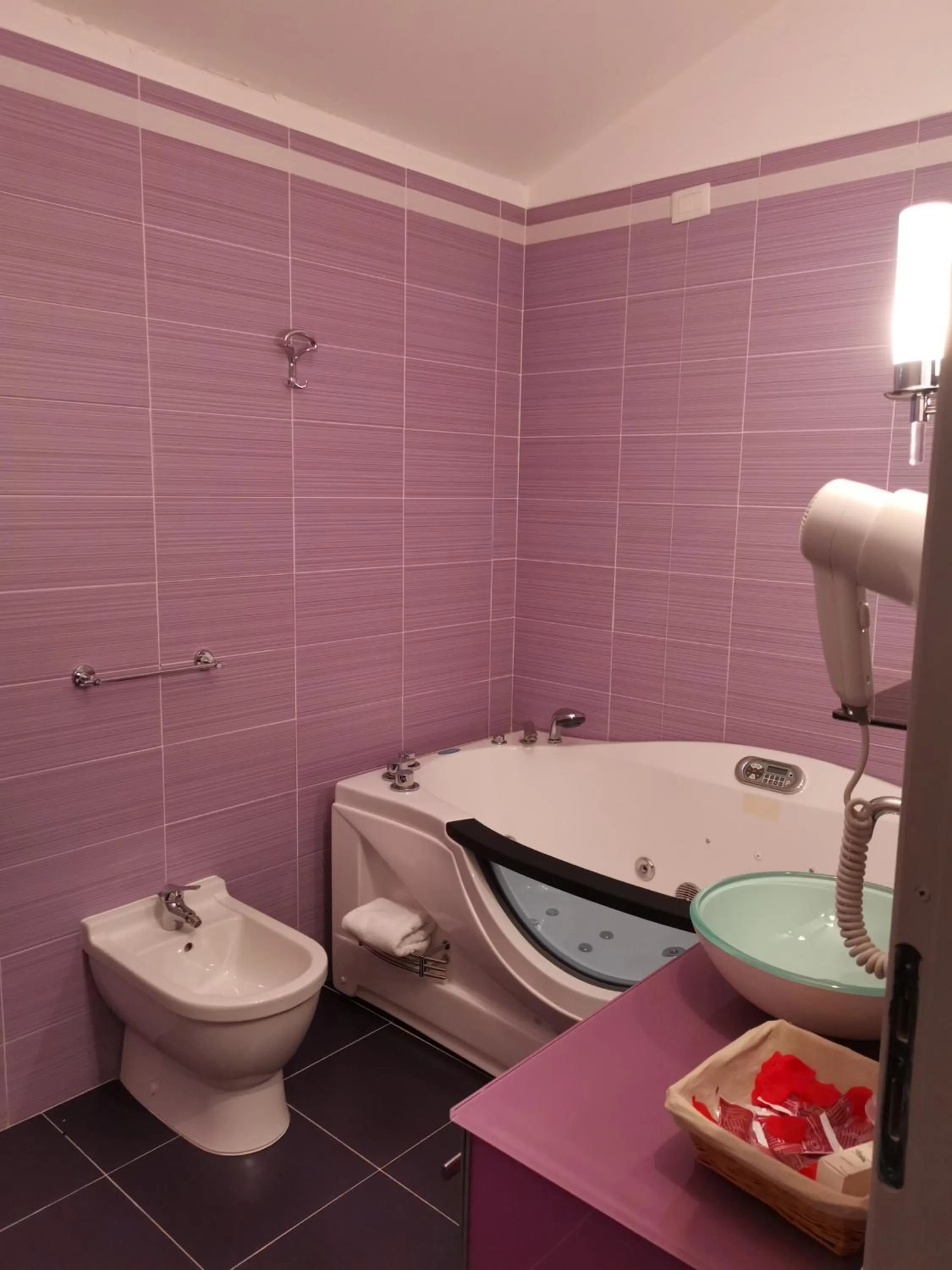 Bathroom in Hotel Park Grumentum