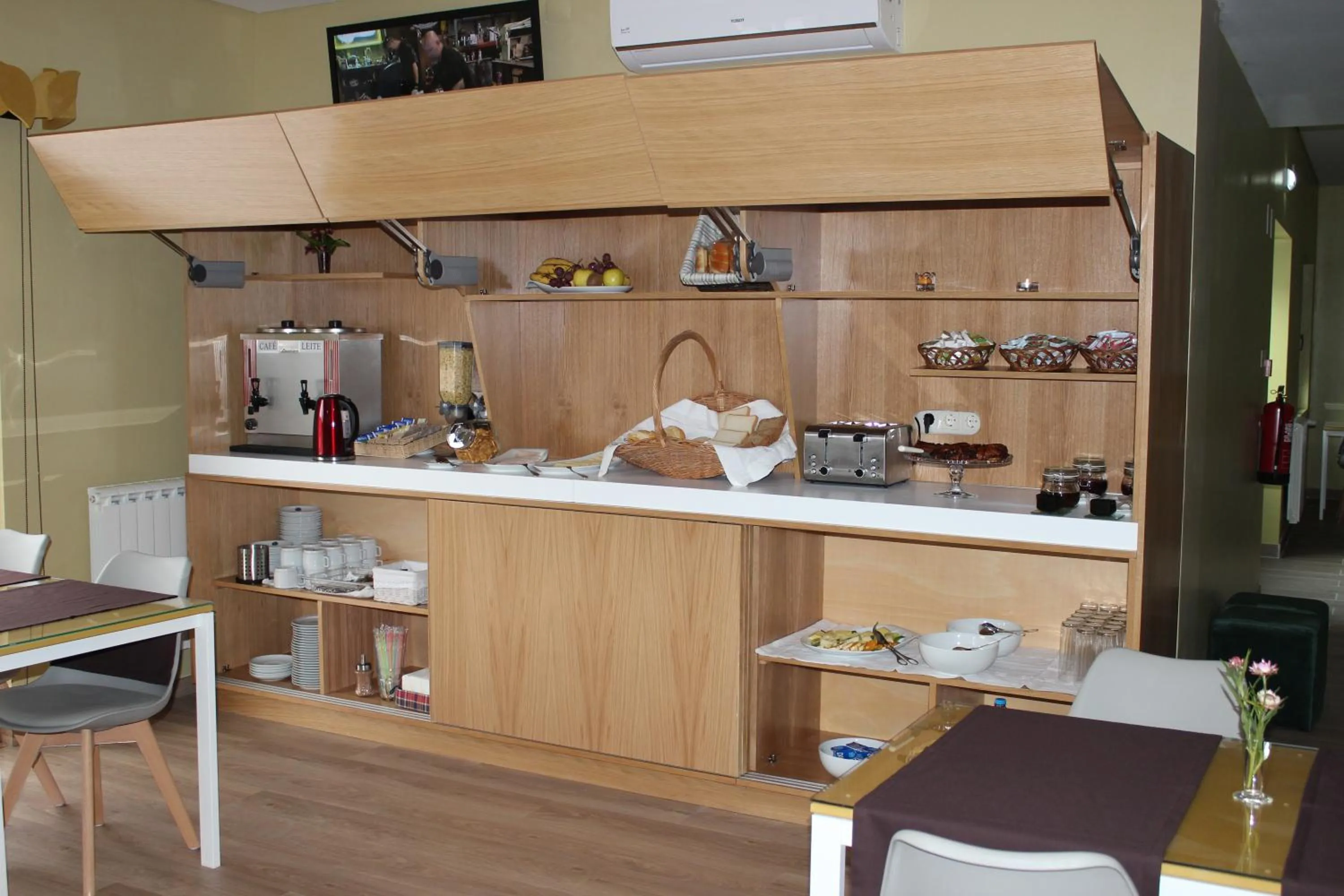 Continental breakfast in Beleza Serra Guide Hotel