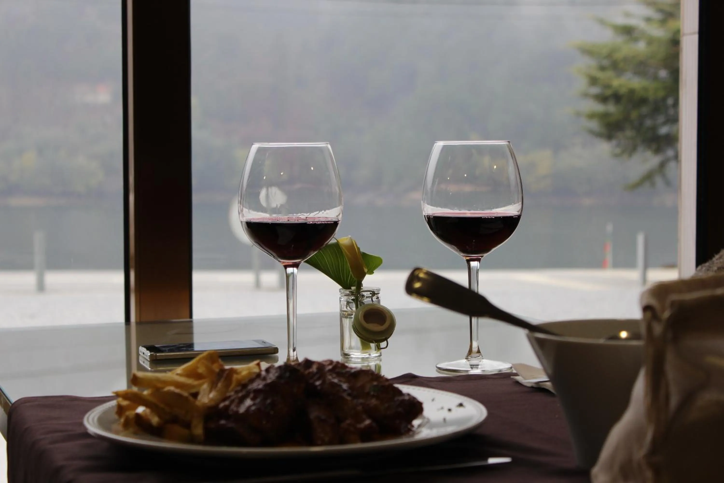 Lunch in Beleza Serra Guide Hotel