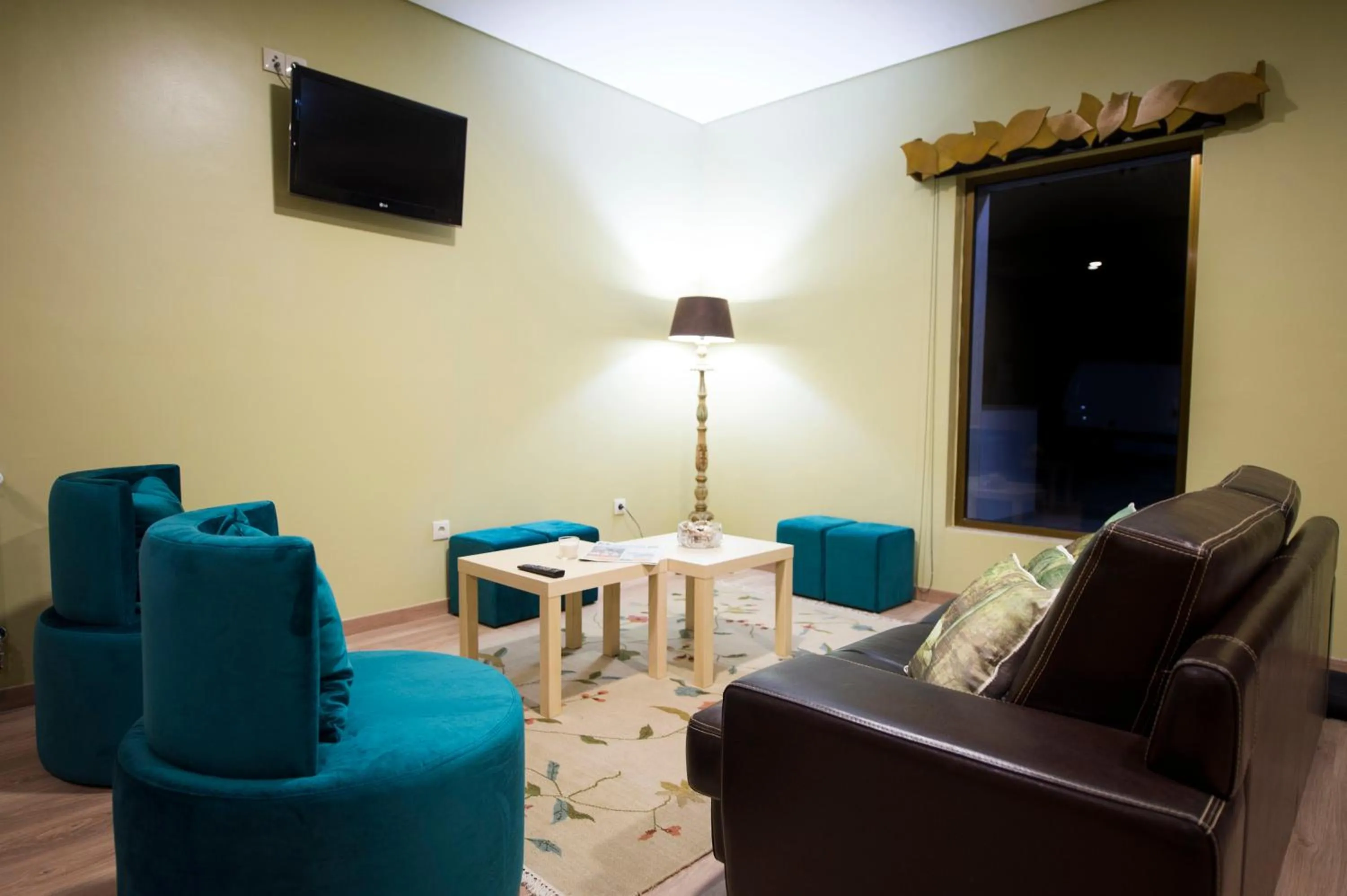 Communal lounge/ TV room in Beleza Serra Guide Hotel